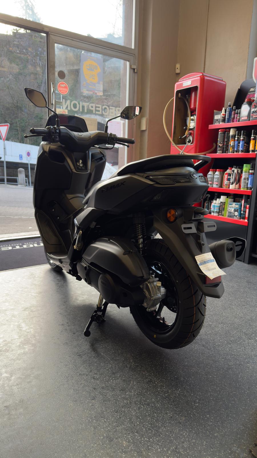 YAMAHA N-Max GPD 125-showroom-element-2