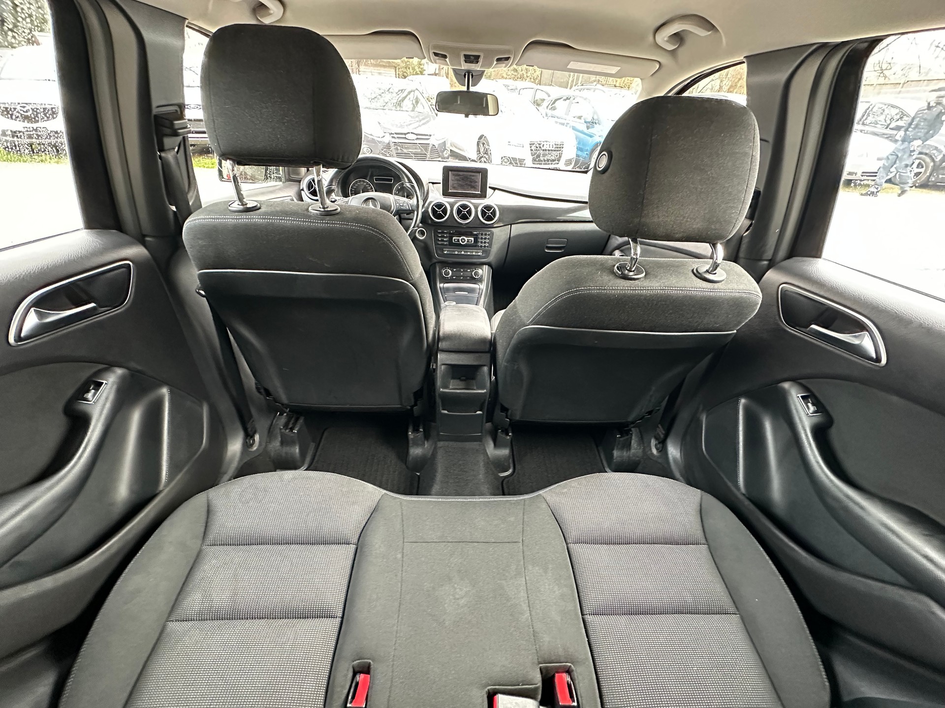 MERCEDES-BENZ B 180EC-image-7