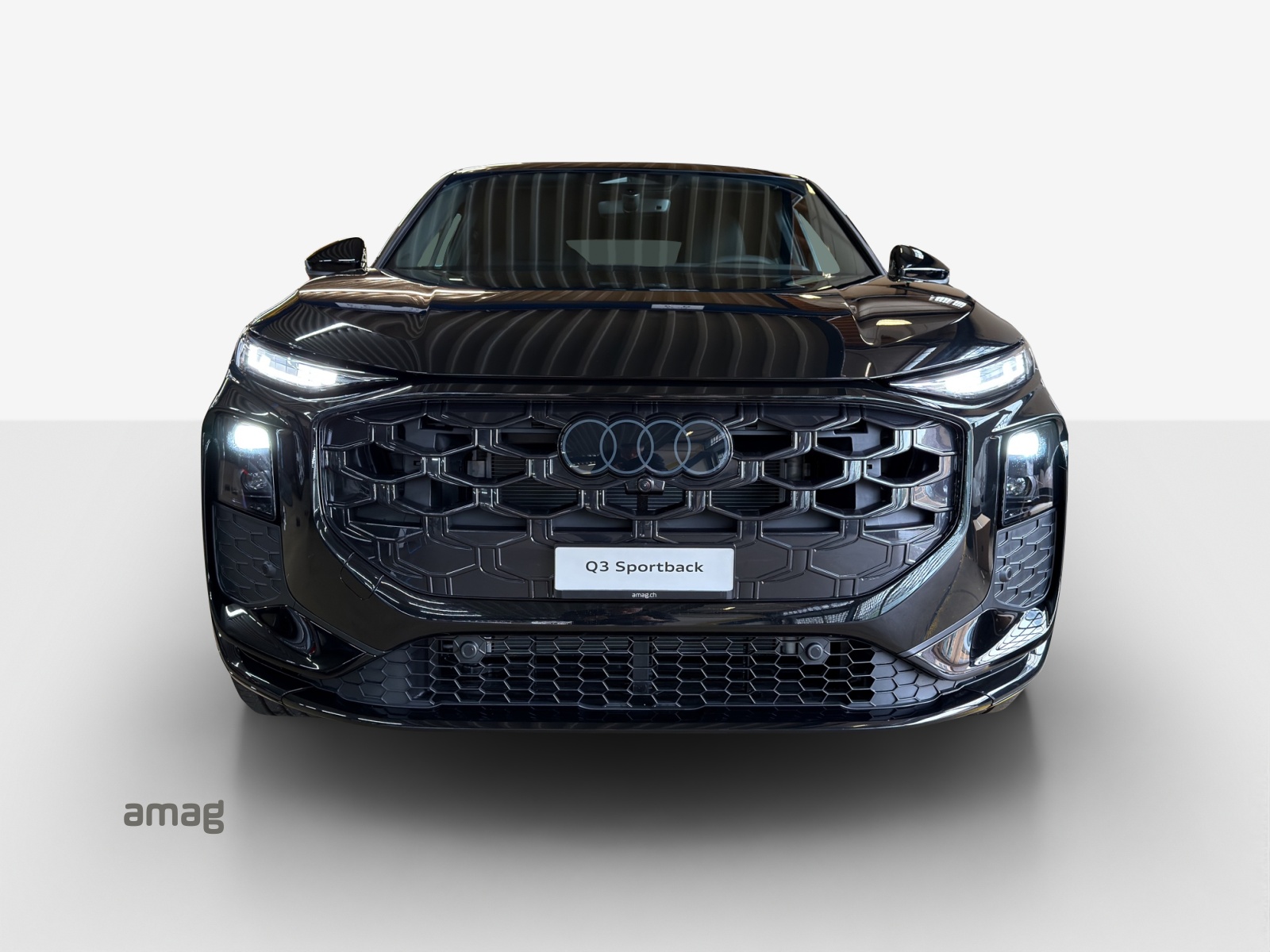 AUDI Q3 Sportback e-hybrid 200 kW S tronig-image-6