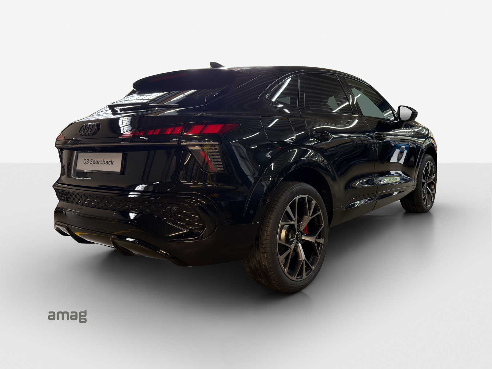 AUDI Q3 Sportback e-hybrid 200 kW S tronig-image-4
