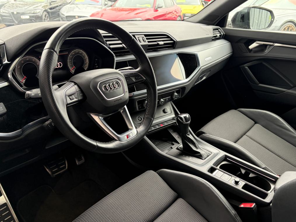 AUDI Q3 35 TFSI S line S-tronic-image-4