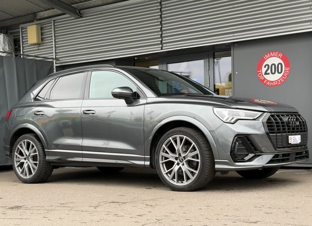 AUDI Q3 35 TFSI S line S-tronic-image-1