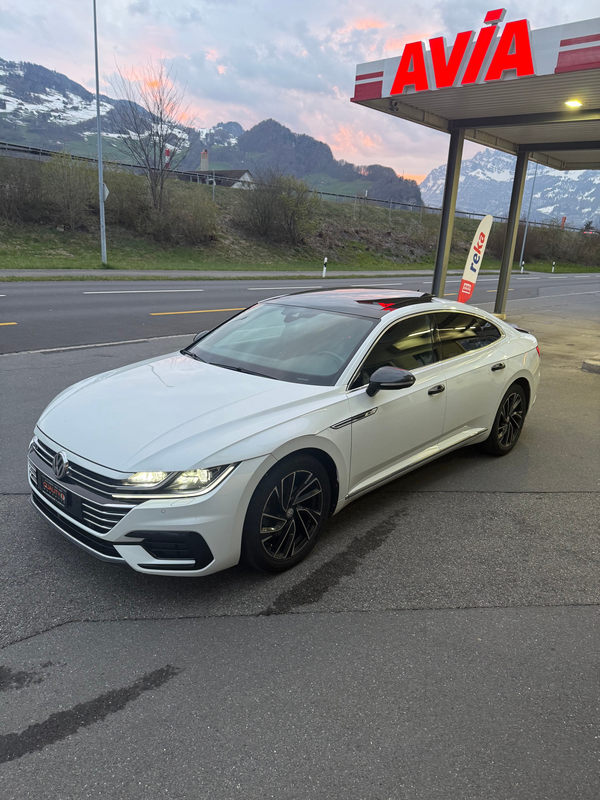 VW Arteon 2.0 TDI BMT R-Line DSG-showroom-element-1
