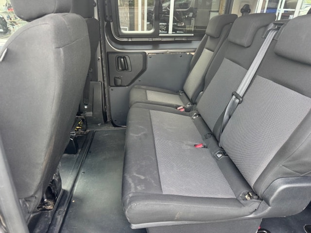 PEUGEOT Traveller 2.0 BlueHDi Active Standard EAT-image-6