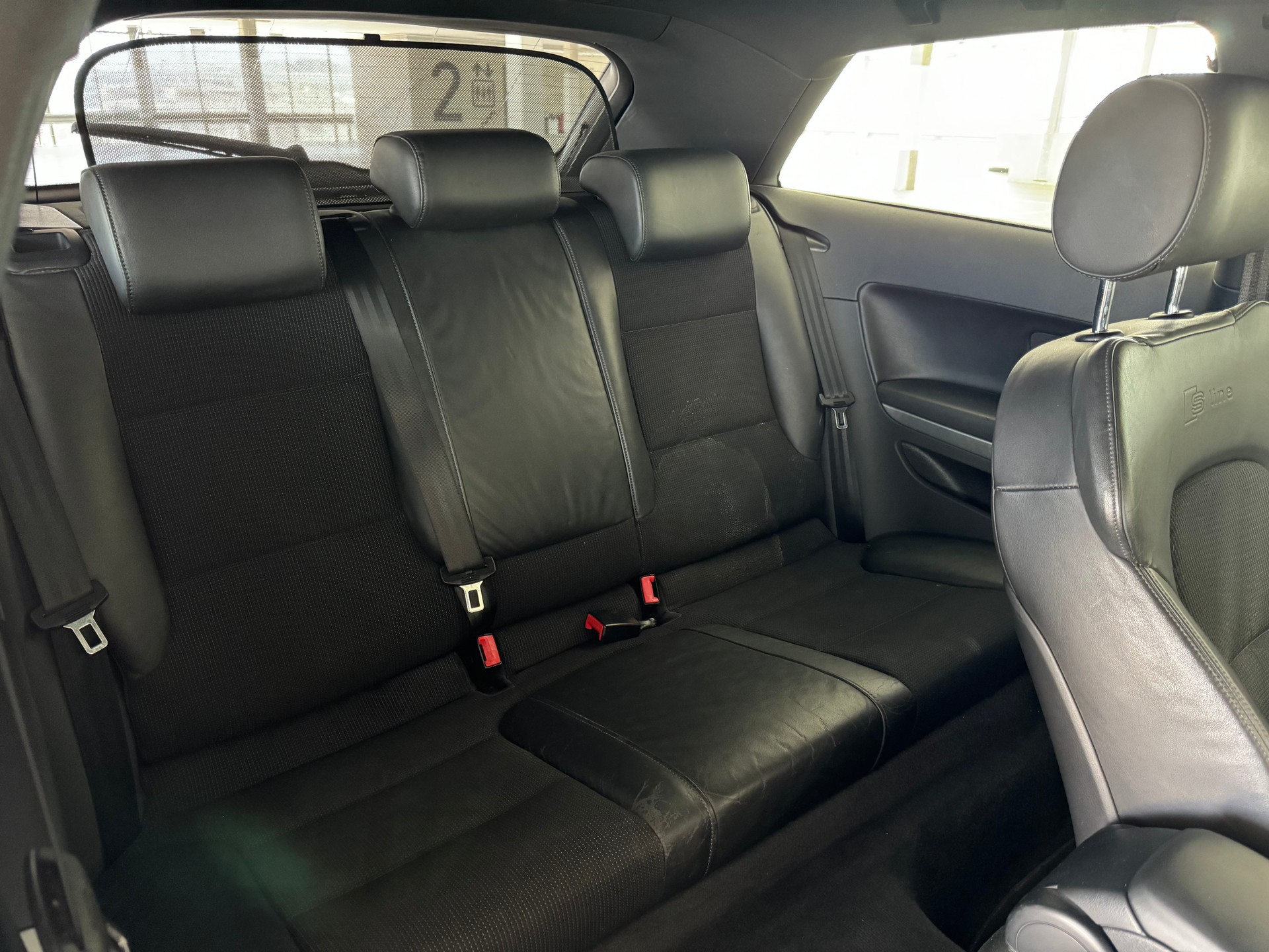 AUDI A3 Sportback 1.8 TFSI Ambition S-tronic S-line-image-12