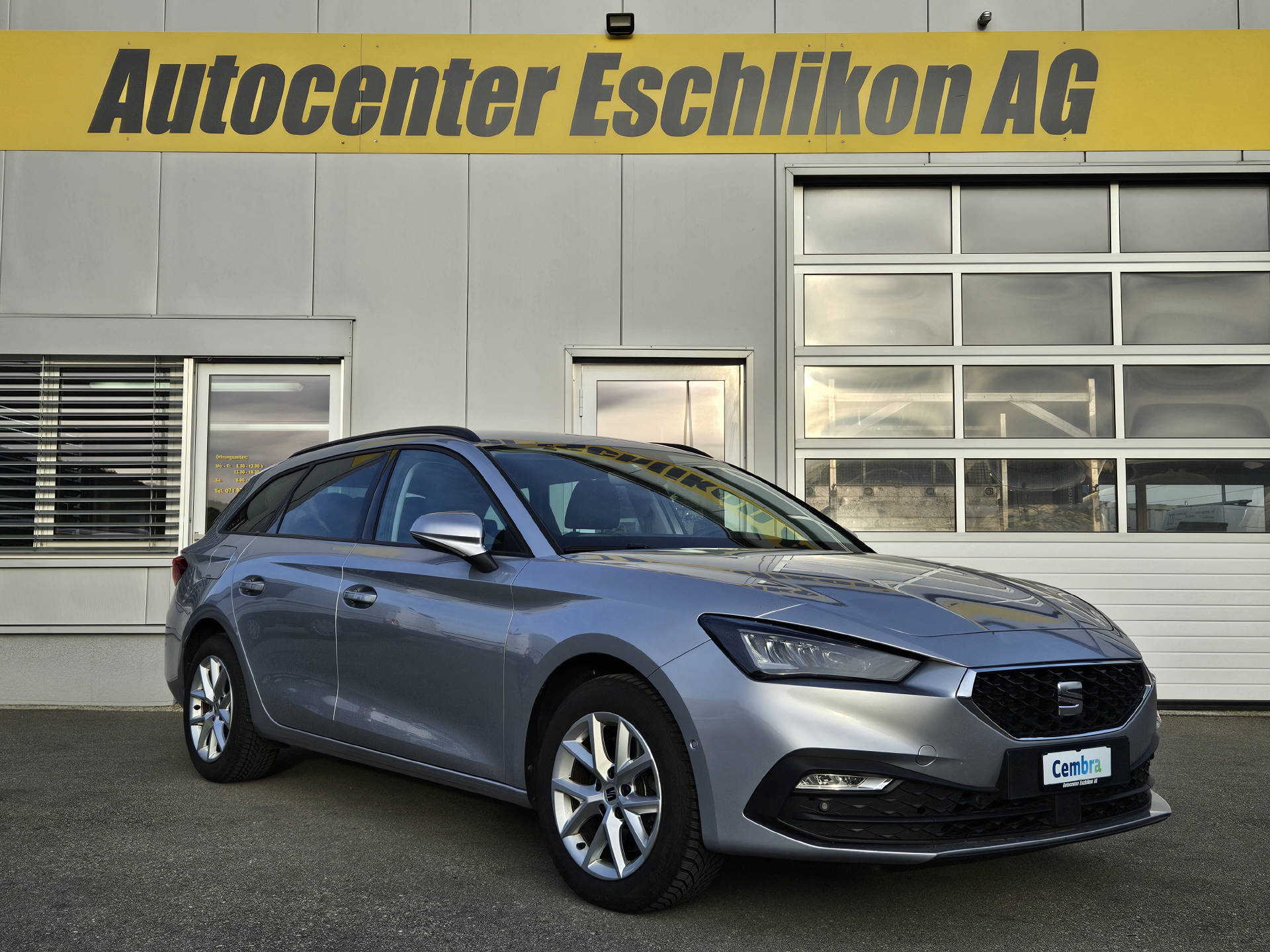 SEAT Leon ST 2.0 TDI Style DSG* Navi * Abstandsregeltempomat ACC *-showroom-element-3