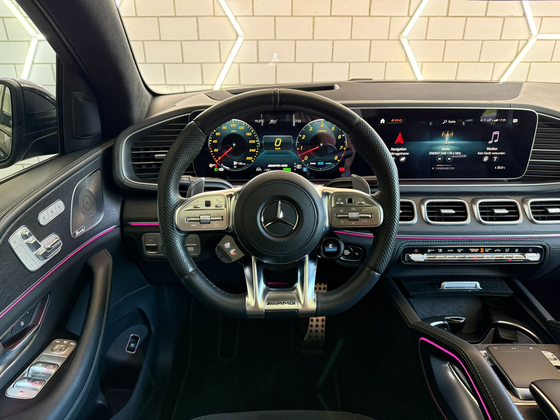 MERCEDES-BENZ GLE Coupé 53 AMG 4Matic+ Speedshift-image-7