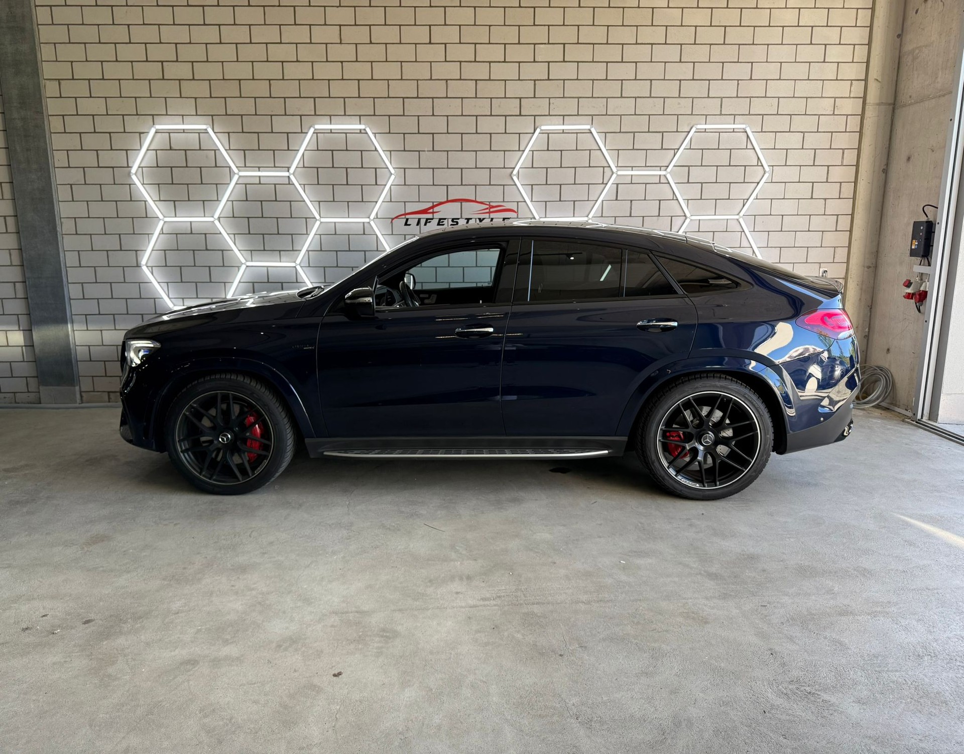 MERCEDES-BENZ GLE Coupé 53 AMG 4Matic+ Speedshift-image-1