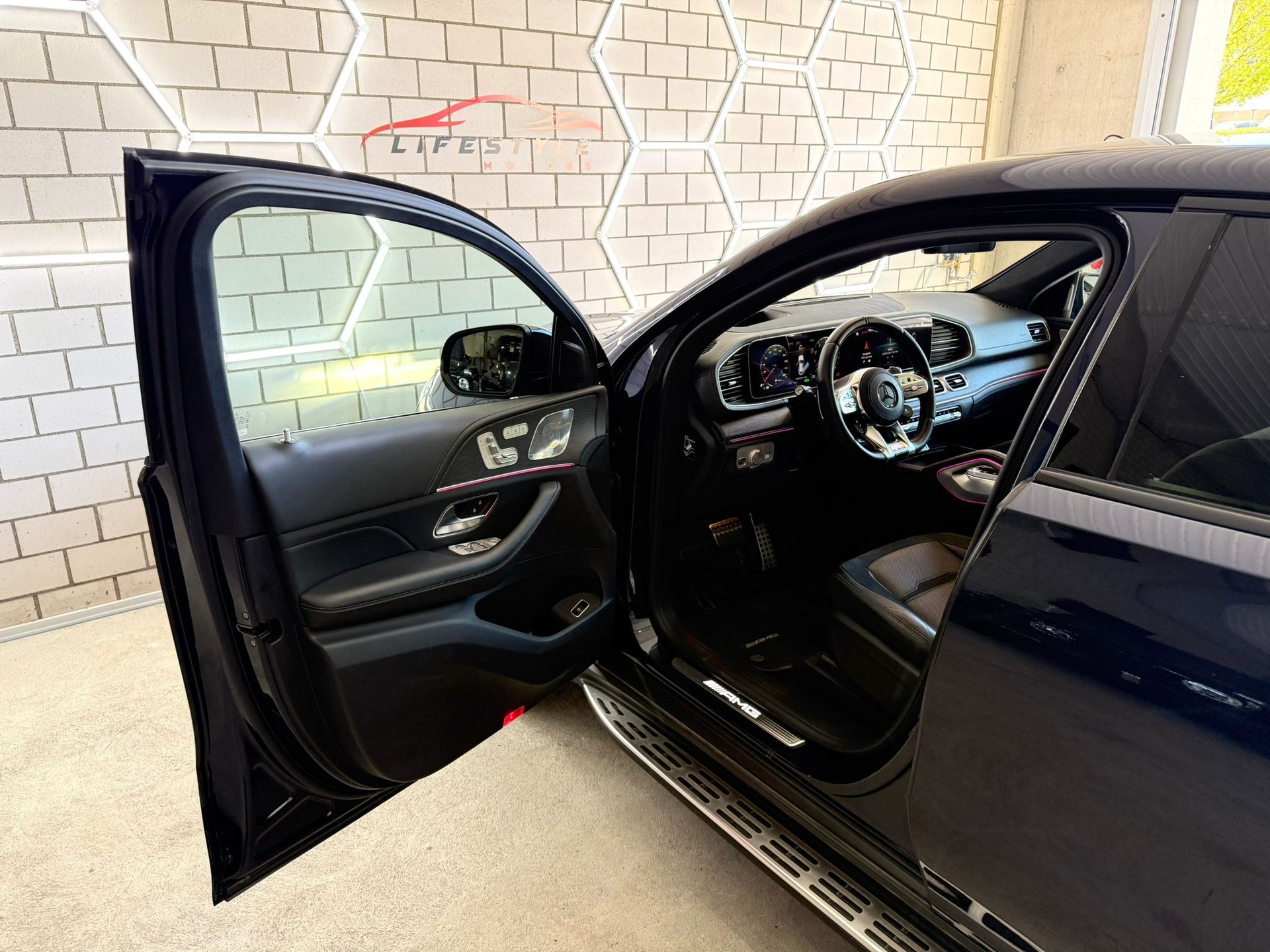 MERCEDES-BENZ GLE Coupé 53 AMG 4Matic+ Speedshift-image-4