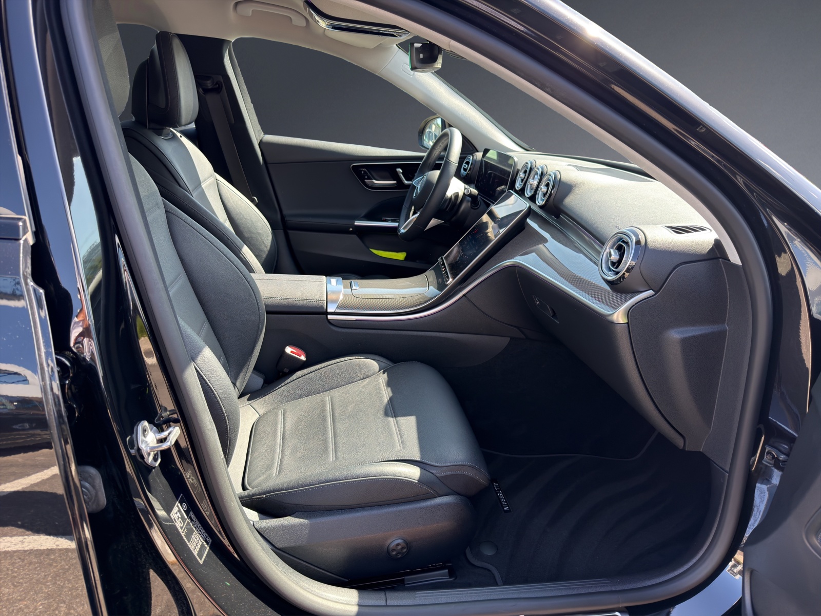 MERCEDES-BENZ C 200 T 4Matic All-Terain Avantgarde-image-6