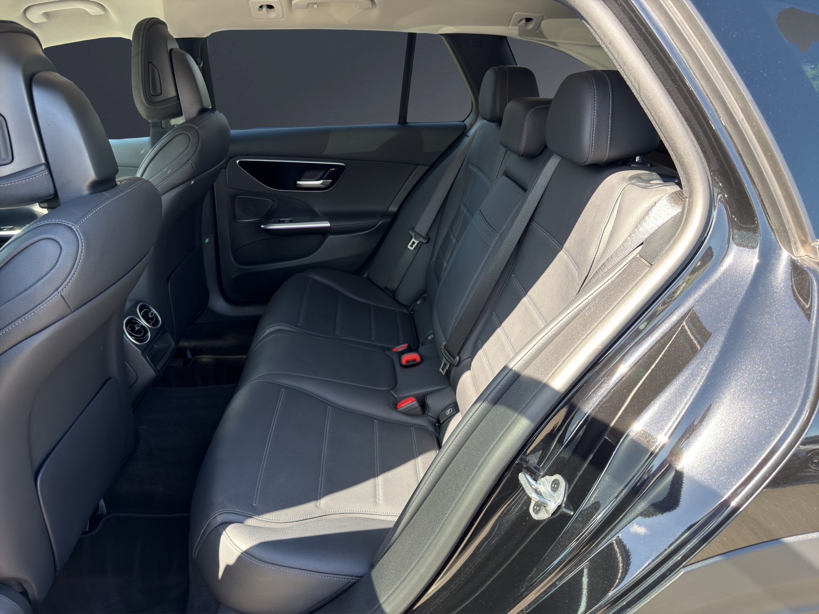 MERCEDES-BENZ C 200 T 4Matic All-Terain Avantgarde-image-10