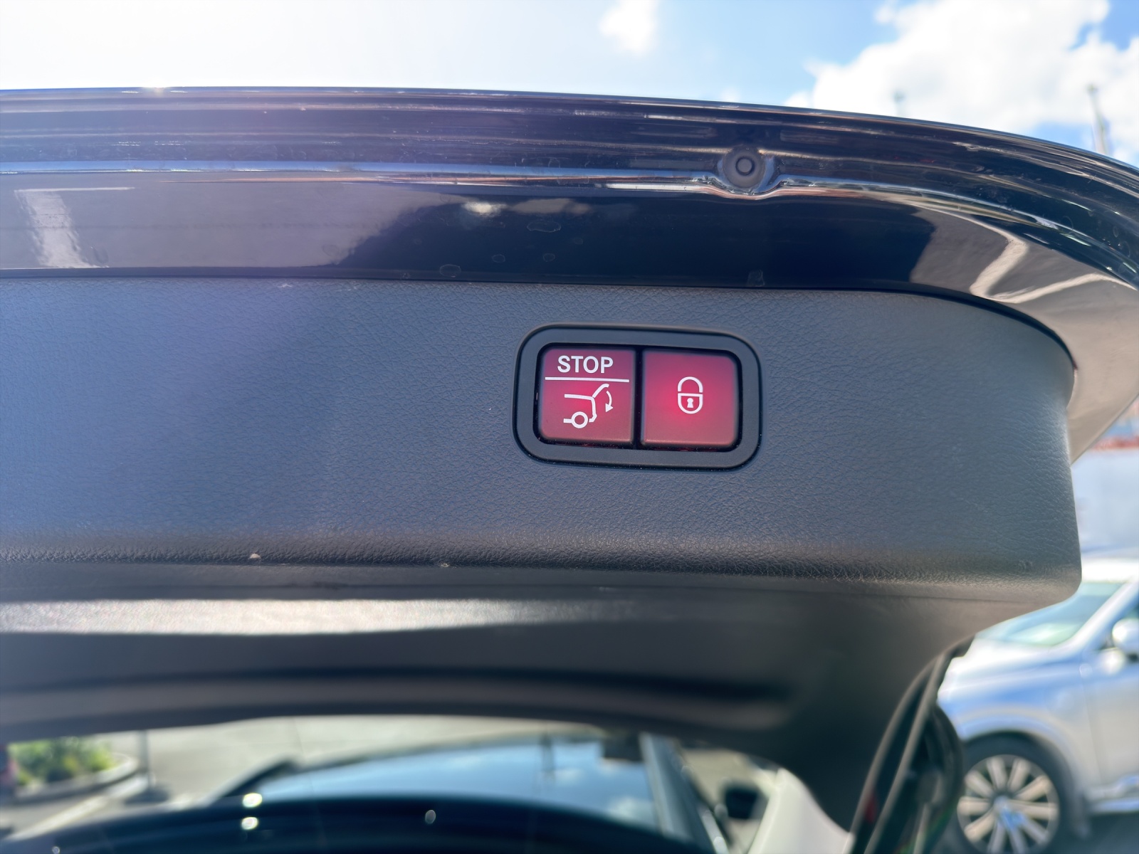 MERCEDES-BENZ C 200 T 4Matic All-Terain Avantgarde-image-12