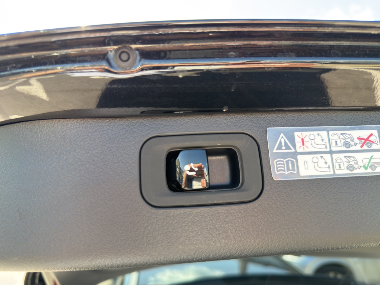 MERCEDES-BENZ C 200 T 4Matic All-Terain Avantgarde-image-13