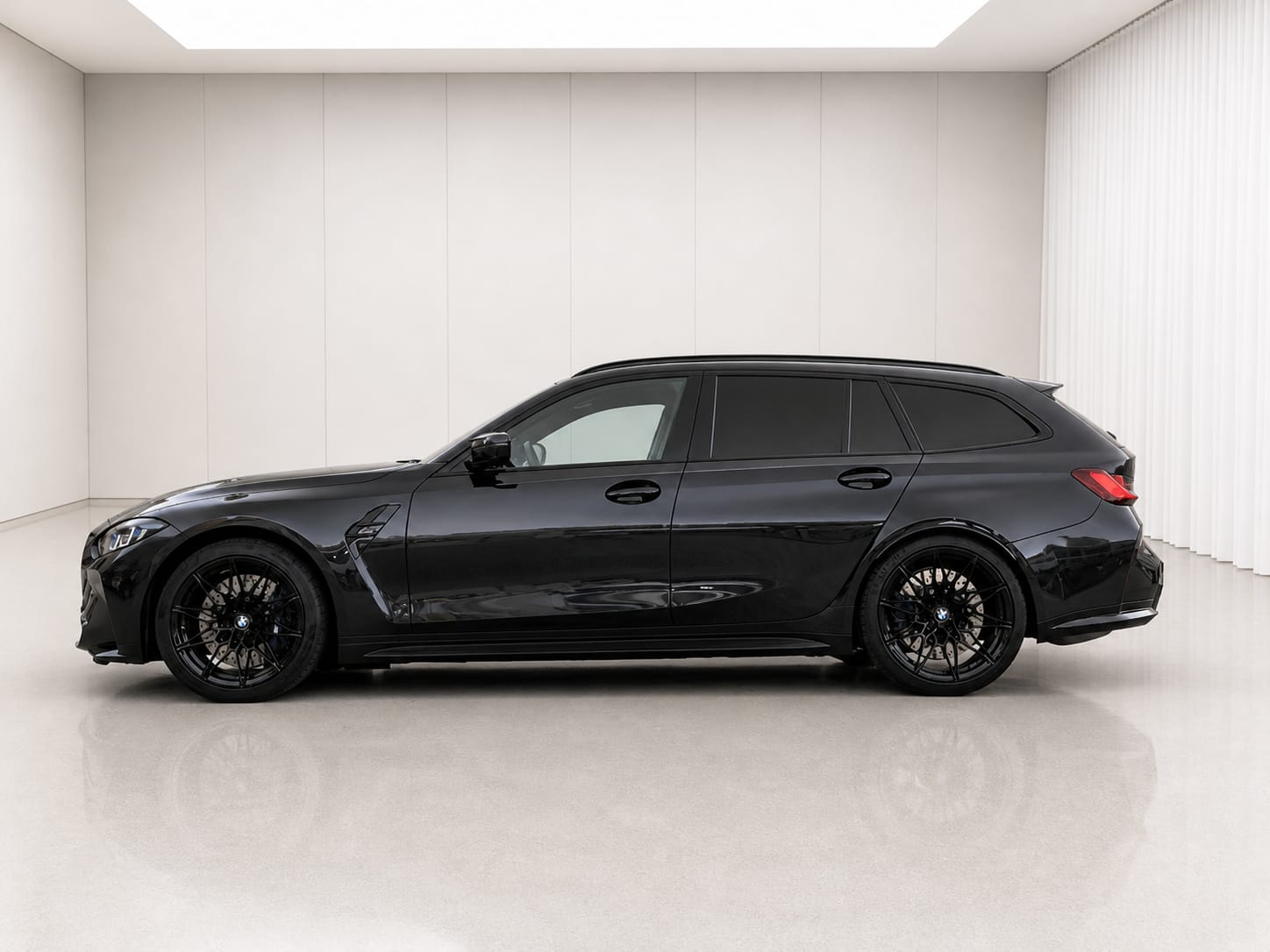 BMW M3 Touring xDrive Competition M-image-5