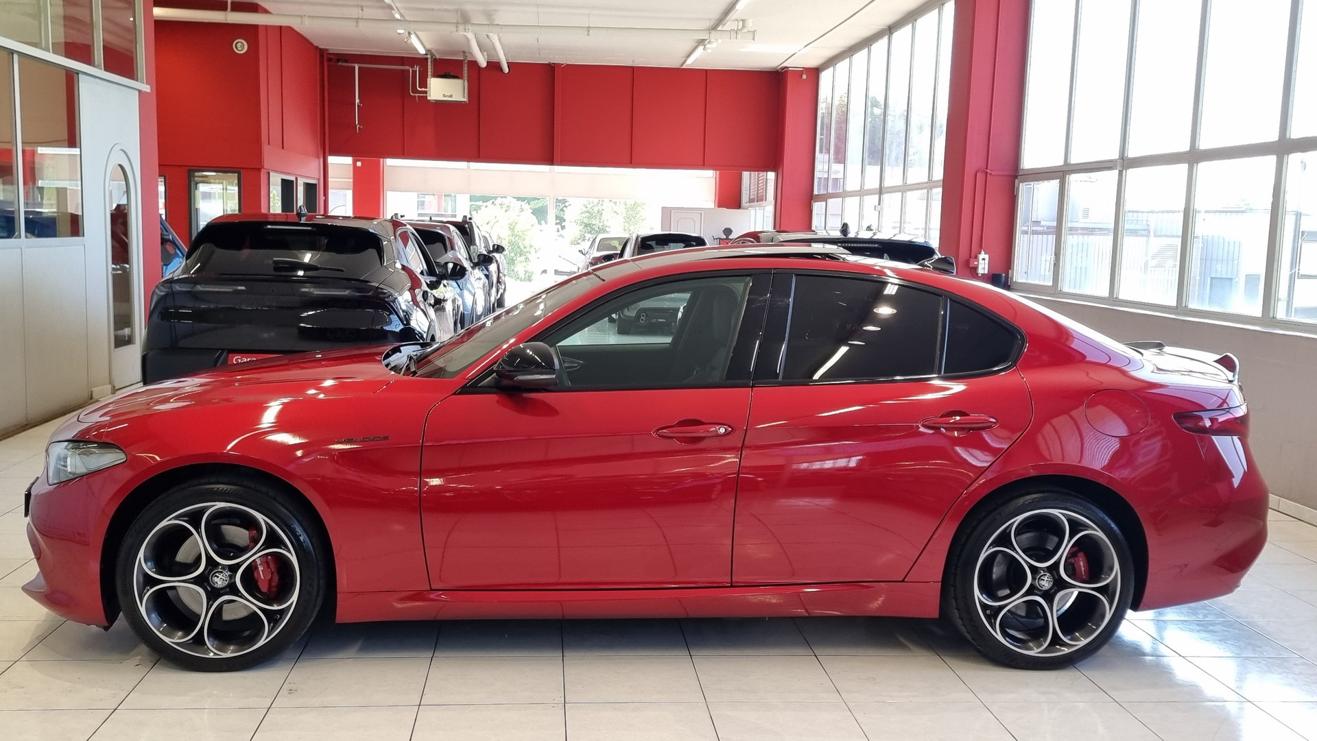ALFA ROMEO Giulia 2.0 Q4 Veloce Premium Sky-image-2
