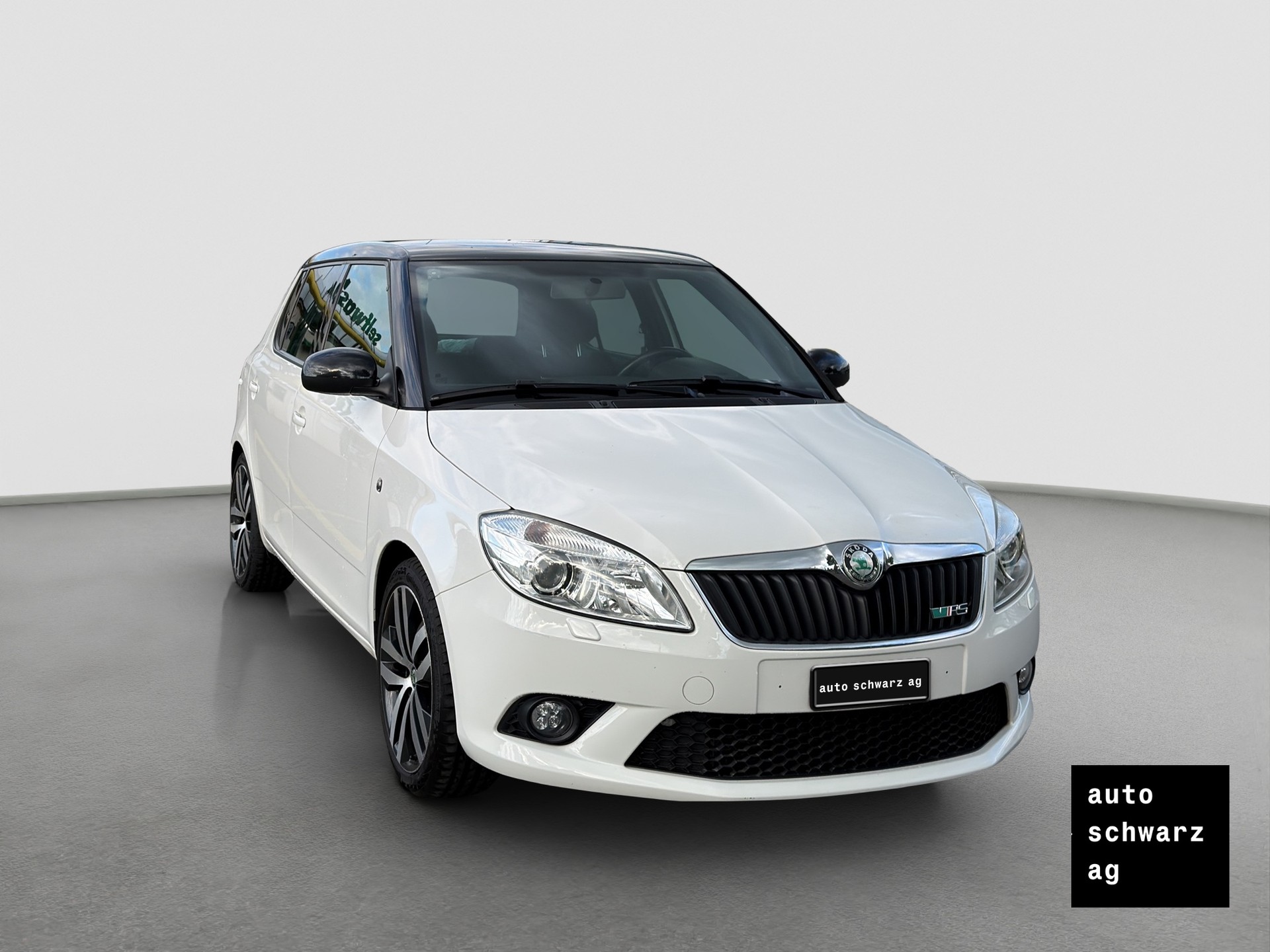 SKODA Fabia 1.4 TSI RS DSG-showroom-element-2