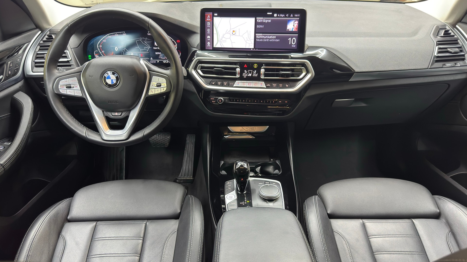 BMW X3 xDrive 20i-image-5
