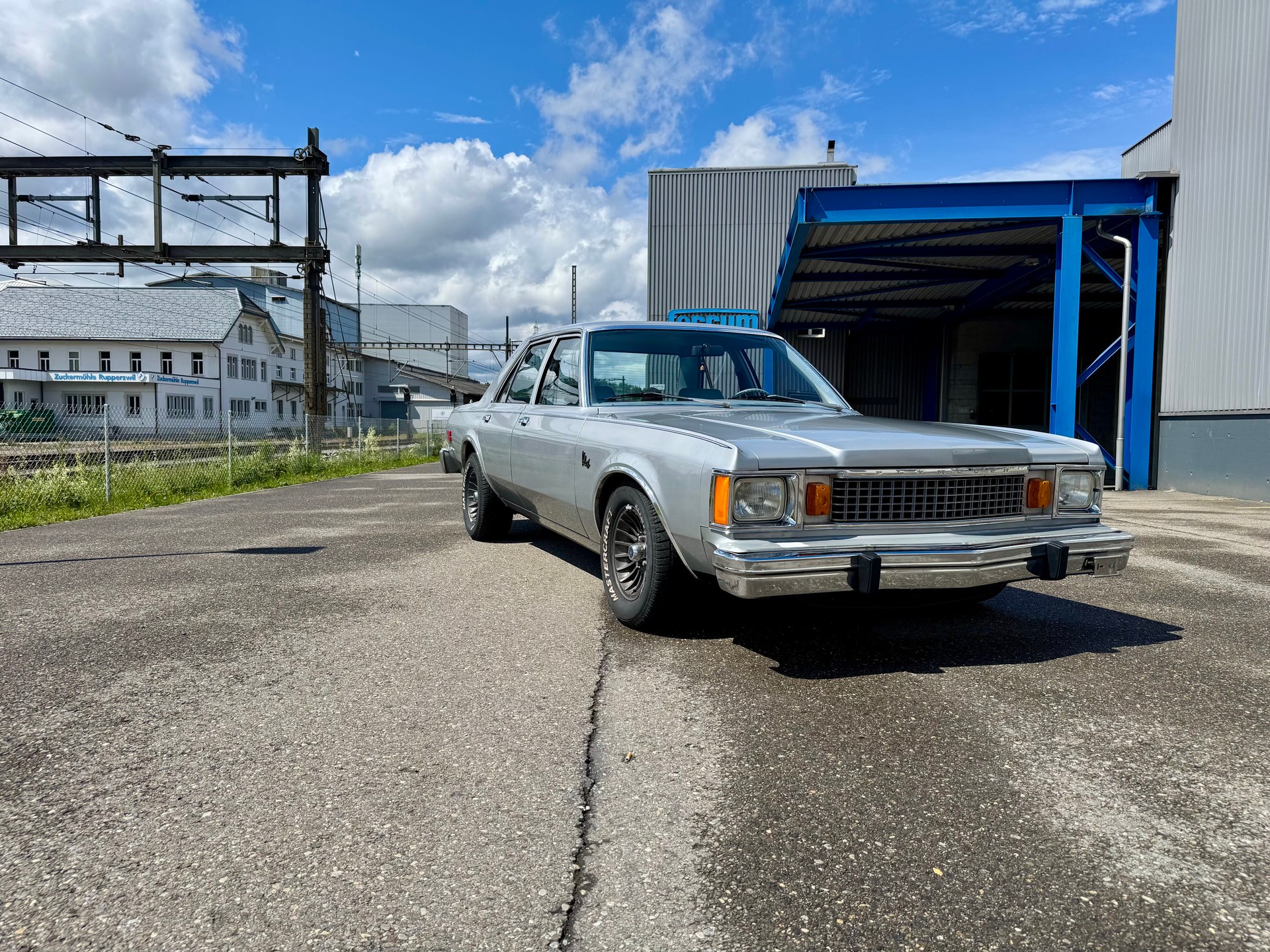 PLYMOUTH Volaré