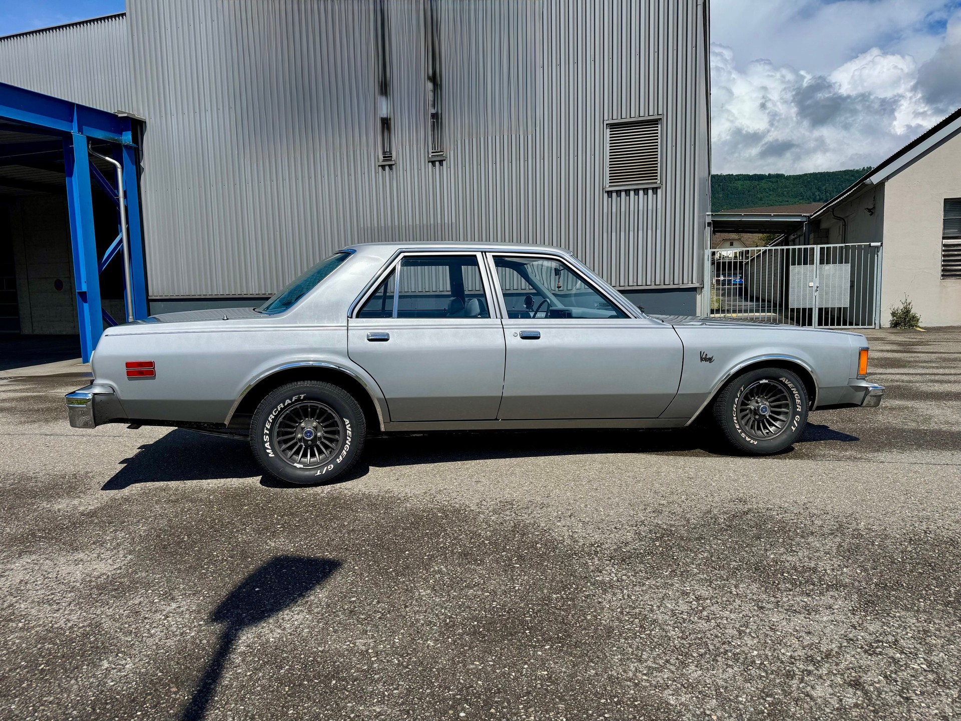 PLYMOUTH Volaré-image-2
