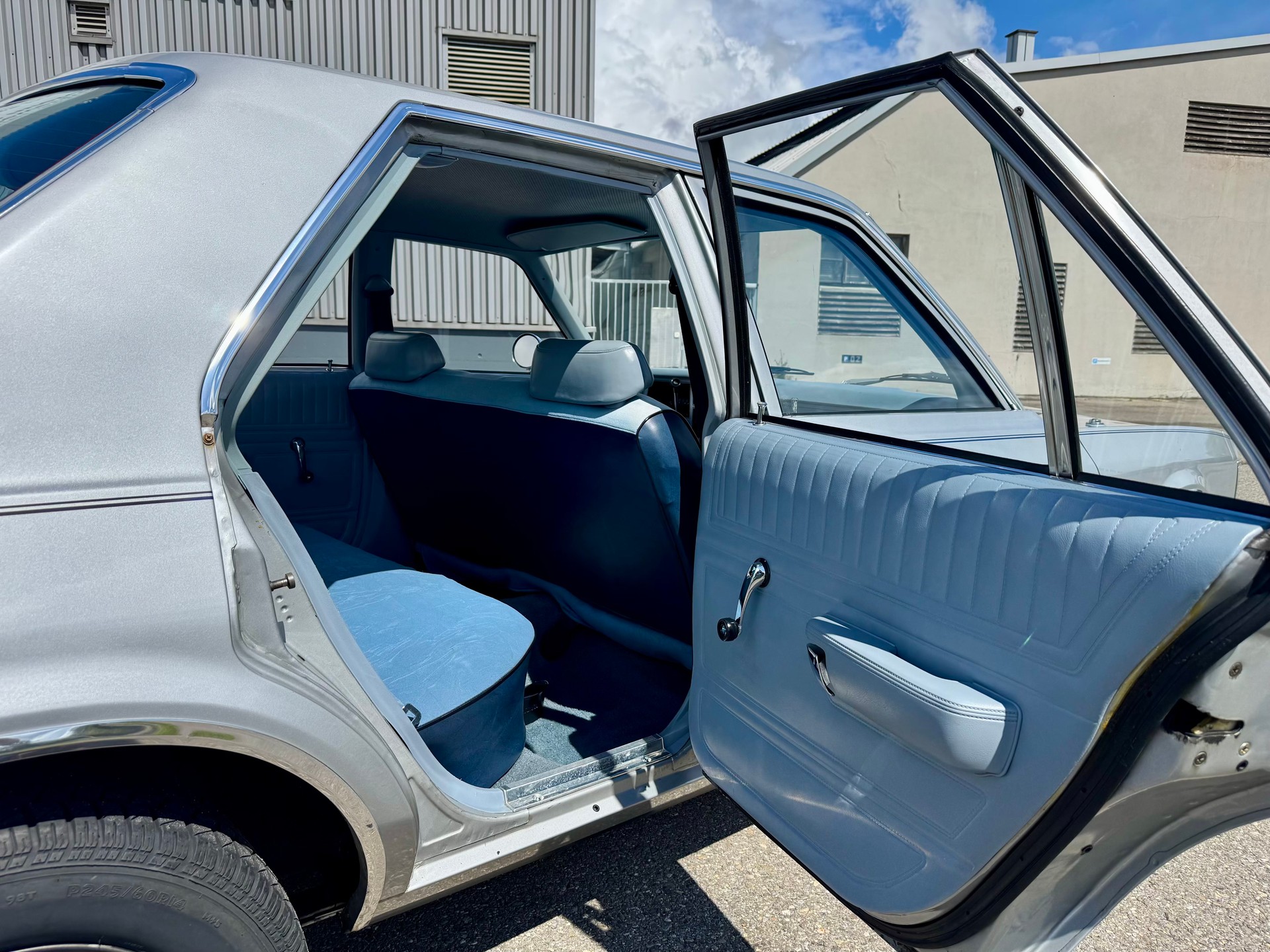 PLYMOUTH Volaré-image-8