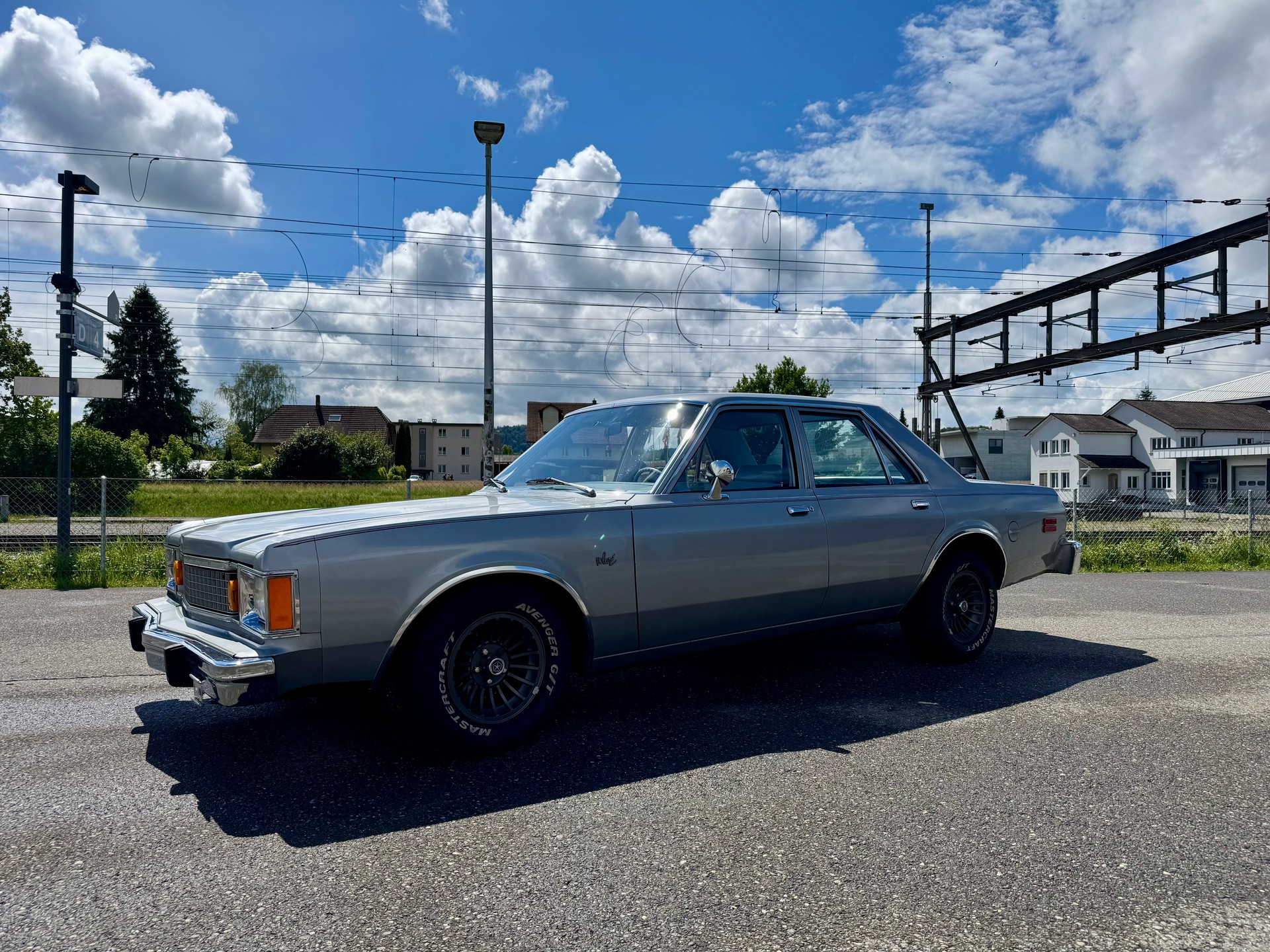 PLYMOUTH Volaré-image-1