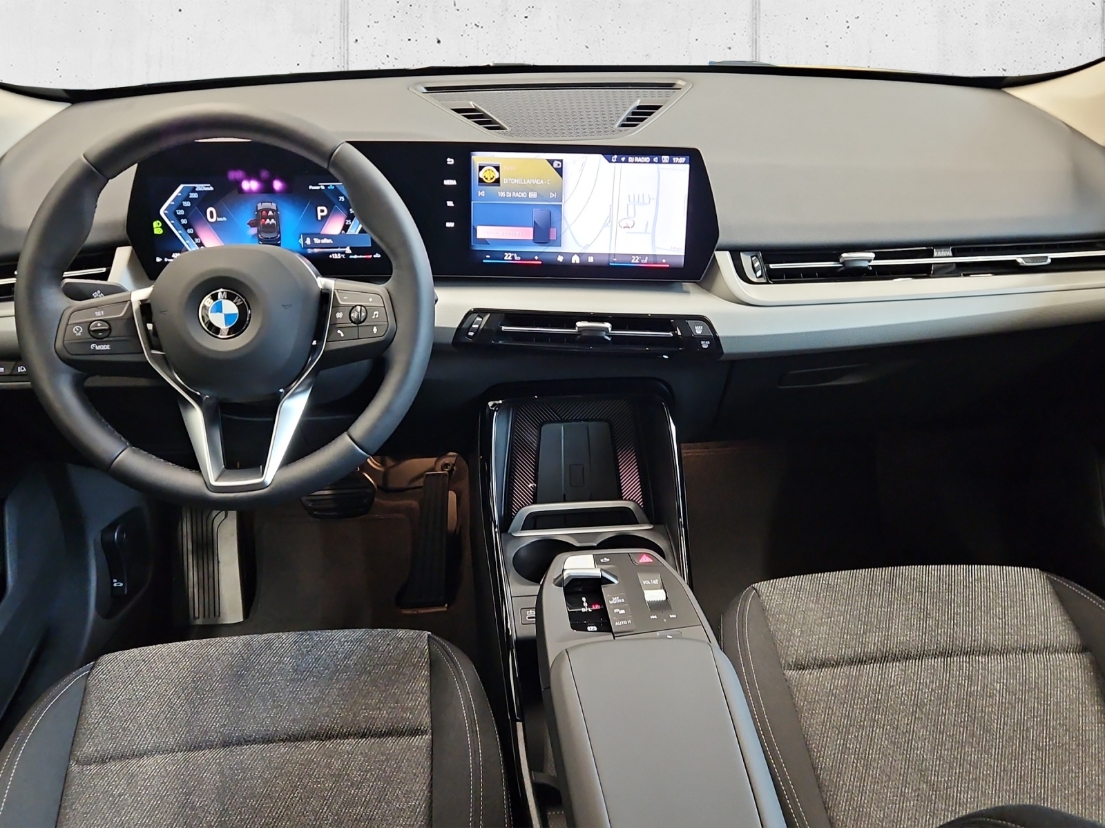 BMW X1 sDrive 18i-image-13