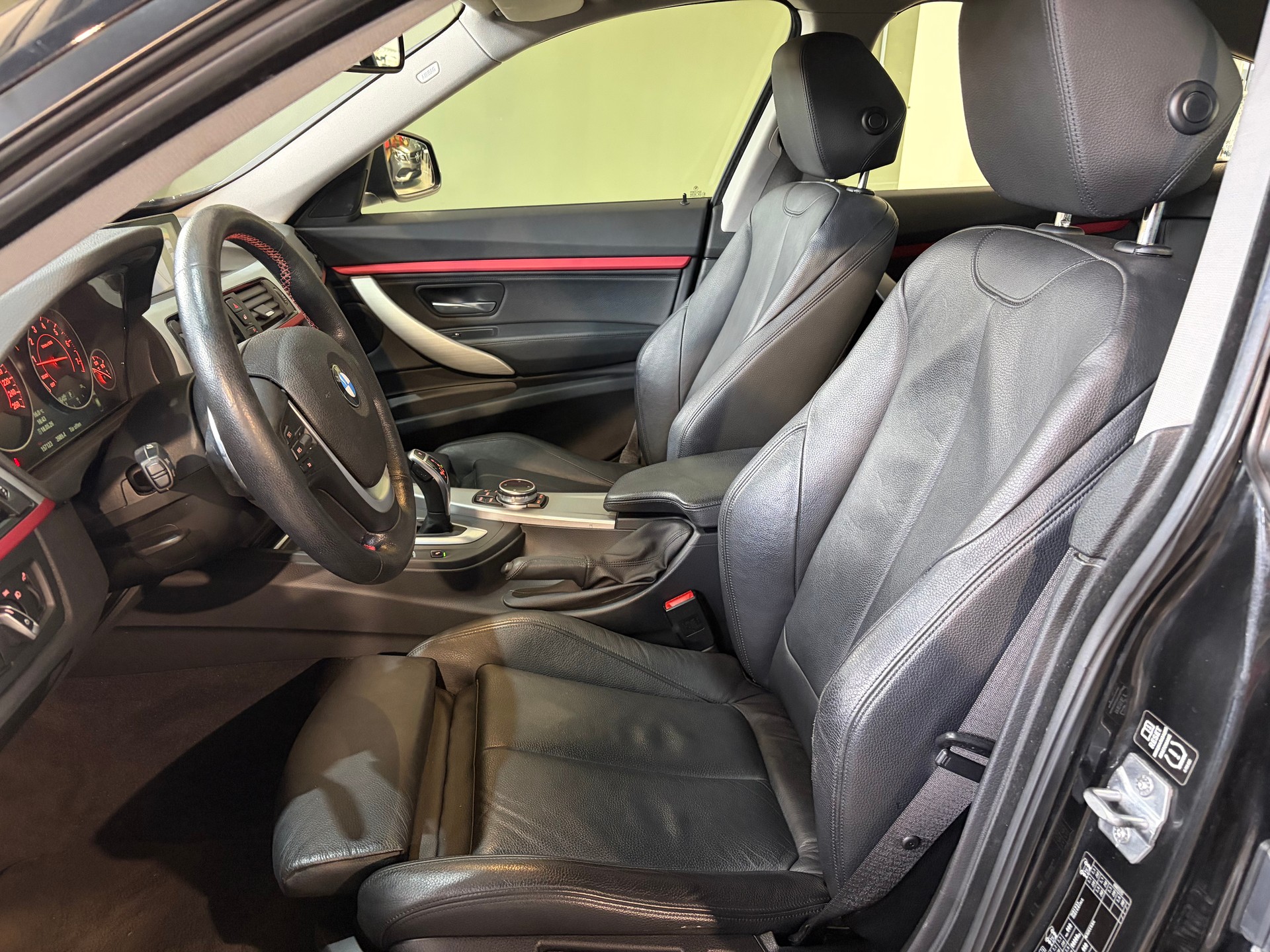 BMW 328i GT xDrive Sport Line Steptronic*CH-Fahrzeug*Ab MFK*-image-9