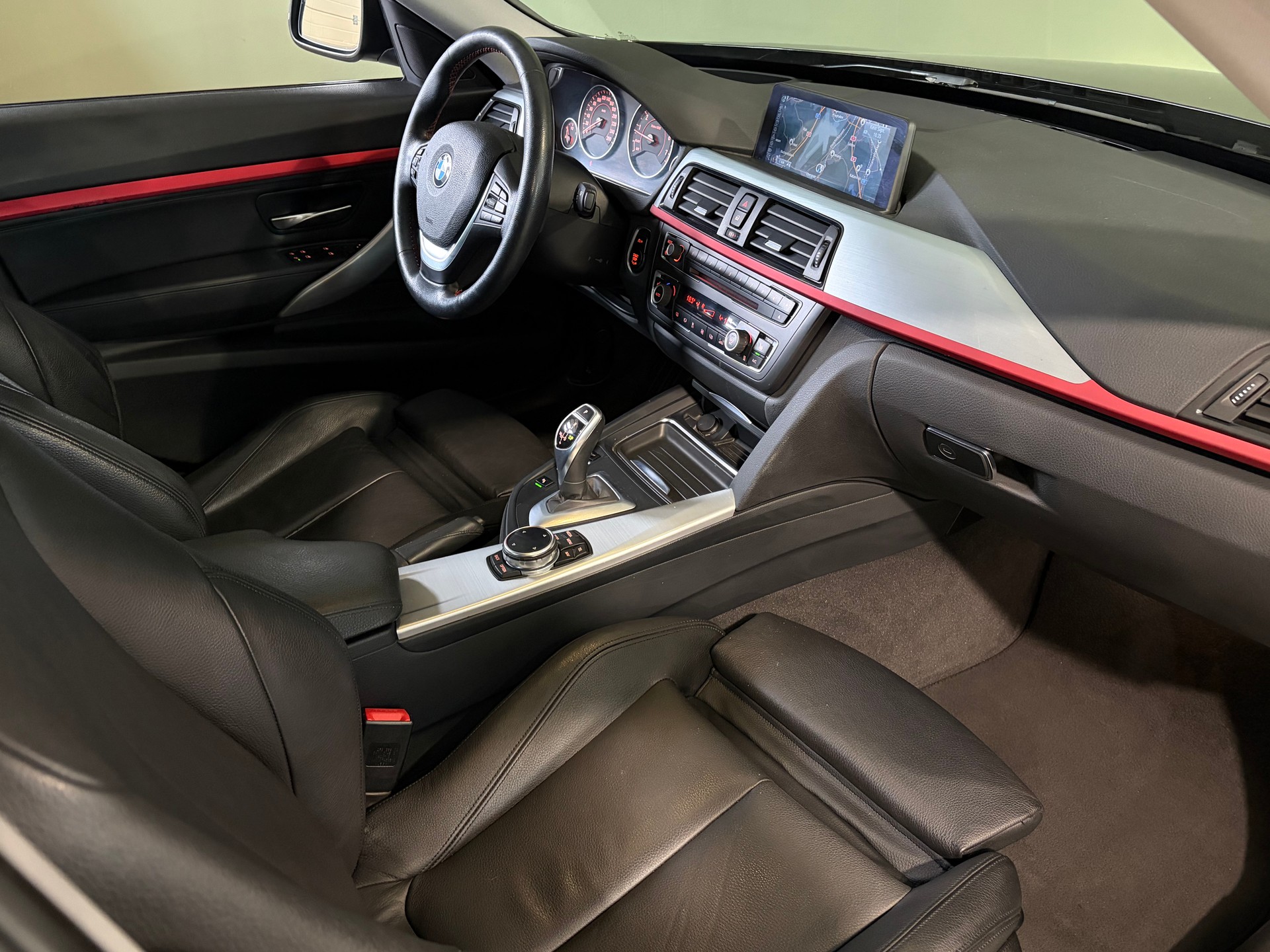 BMW 328i GT xDrive Sport Line Steptronic*CH-Fahrzeug*Ab MFK*-image-5