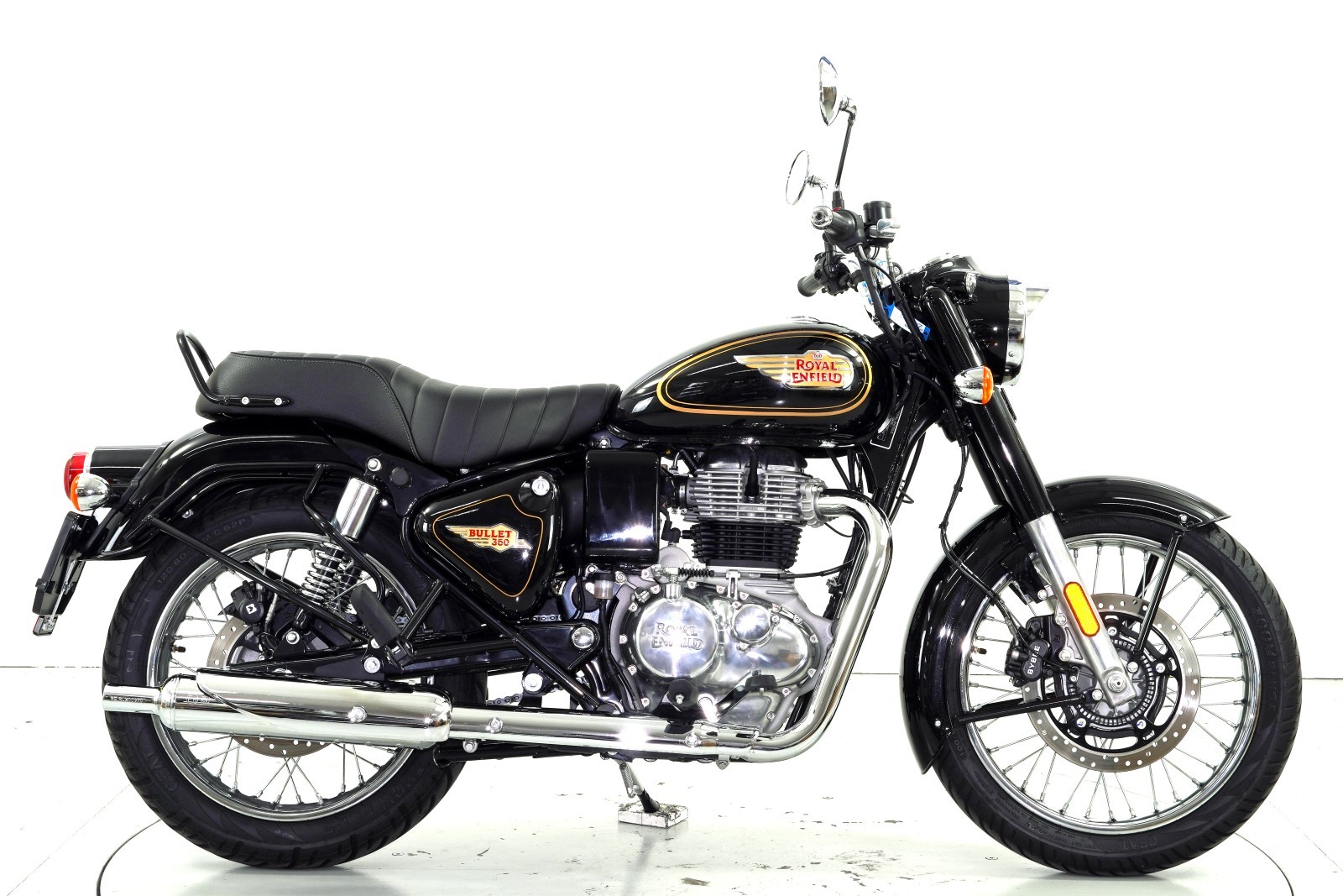 ROYAL ENFIELD ABS-showroom-element-3