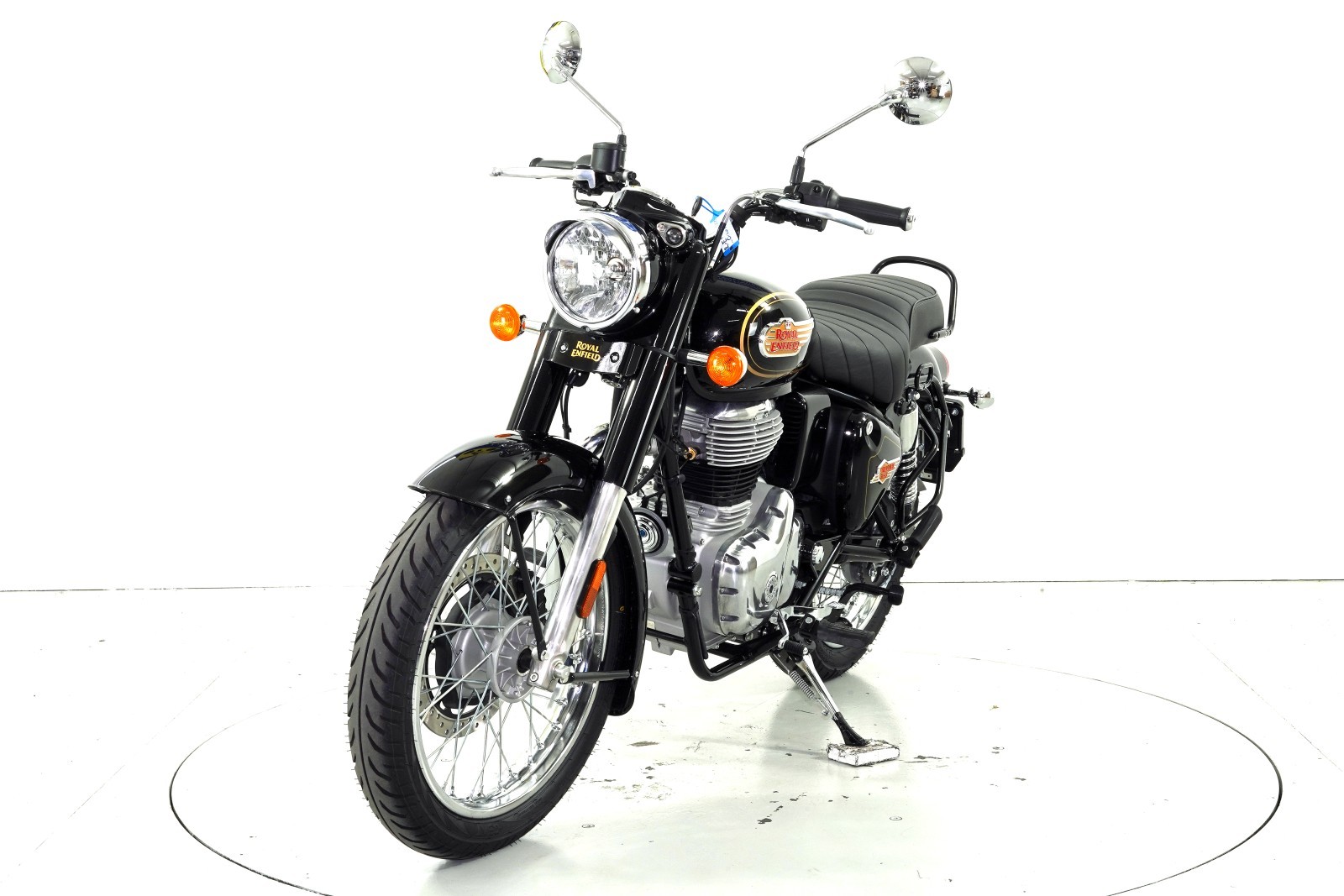 ROYAL ENFIELD ABS-showroom-element-2