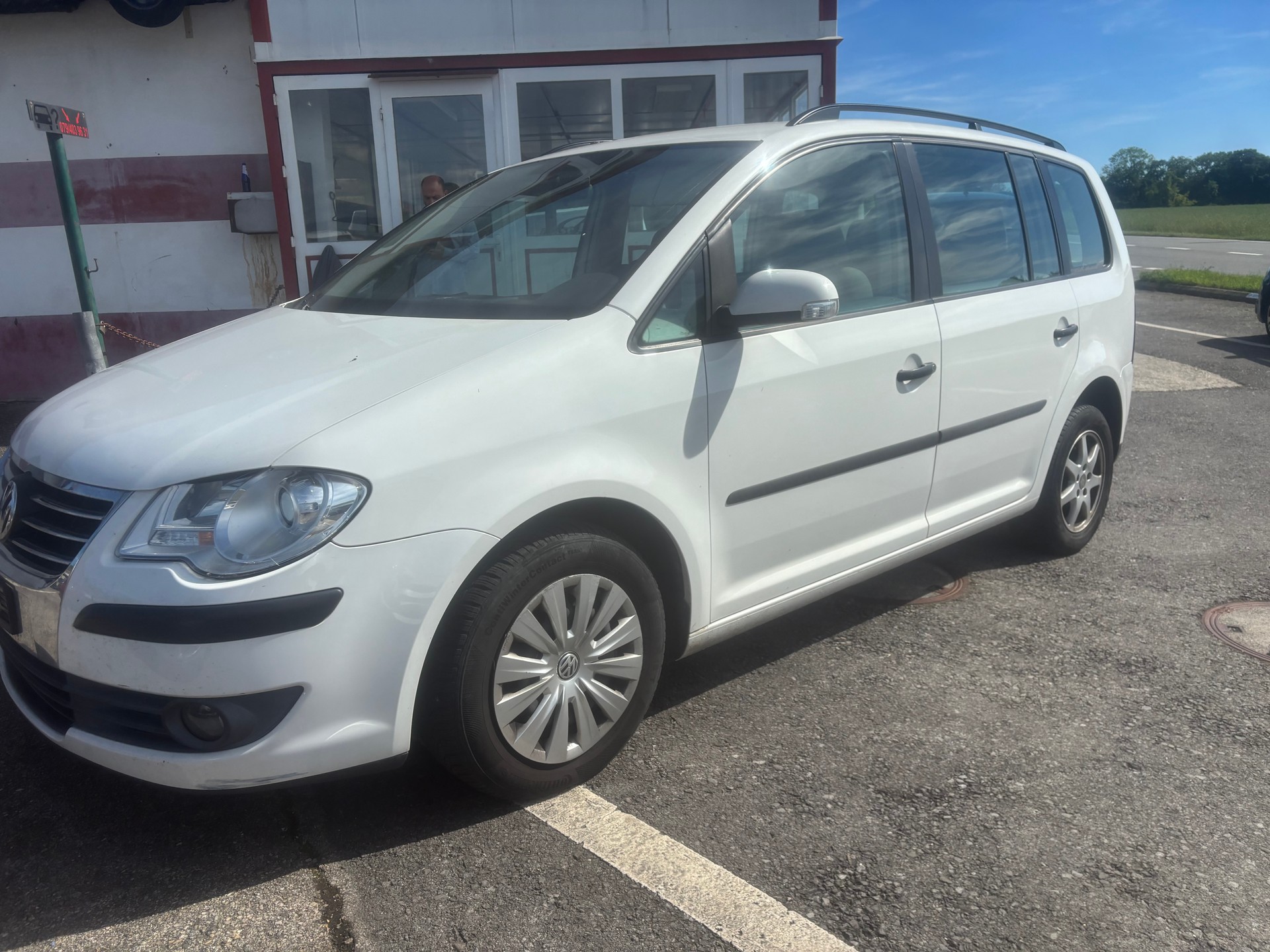 VW Touran 2.0 EcoFuel Conceptline-image-5