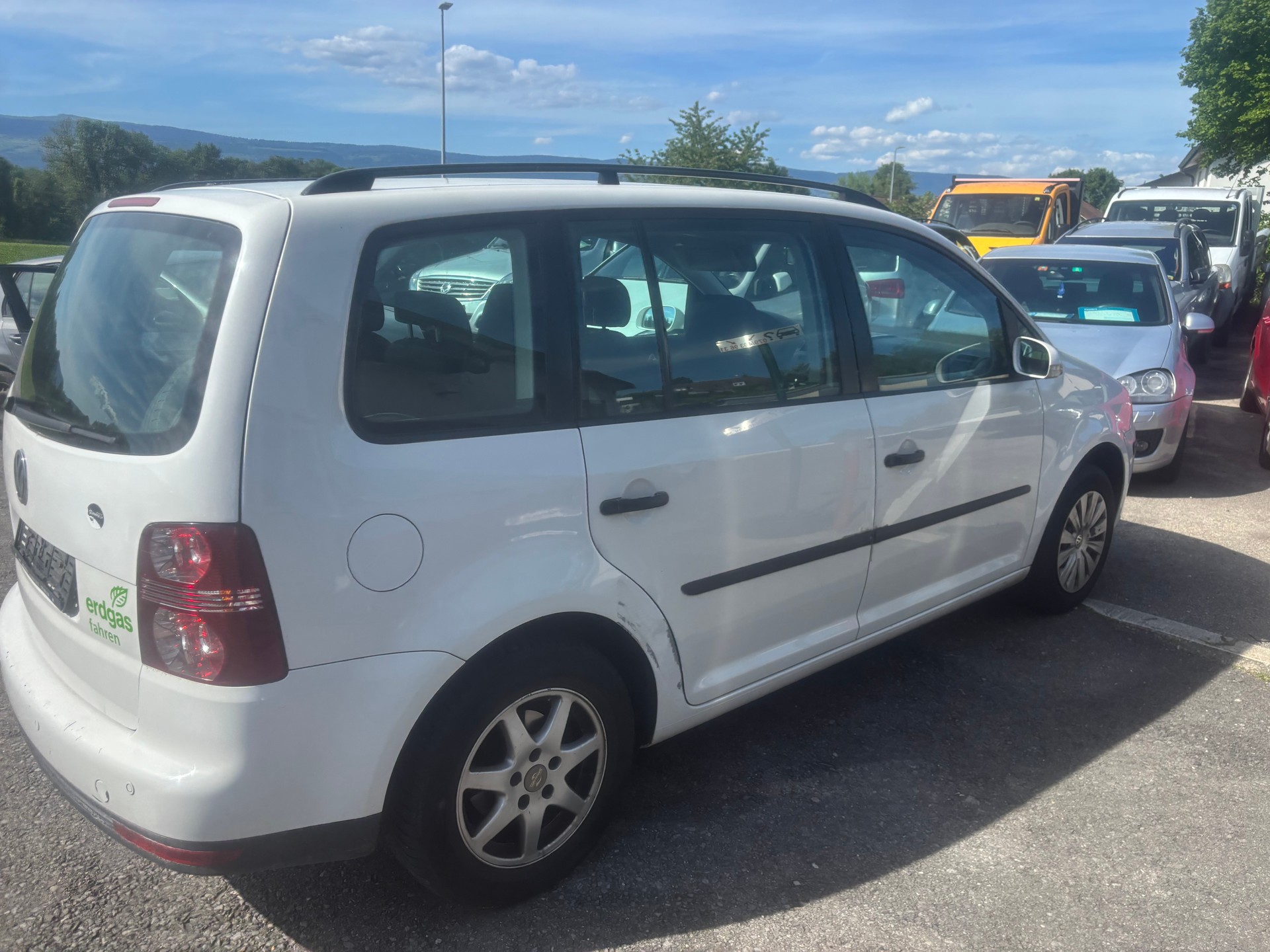 VW Touran 2.0 EcoFuel Conceptline-image-4