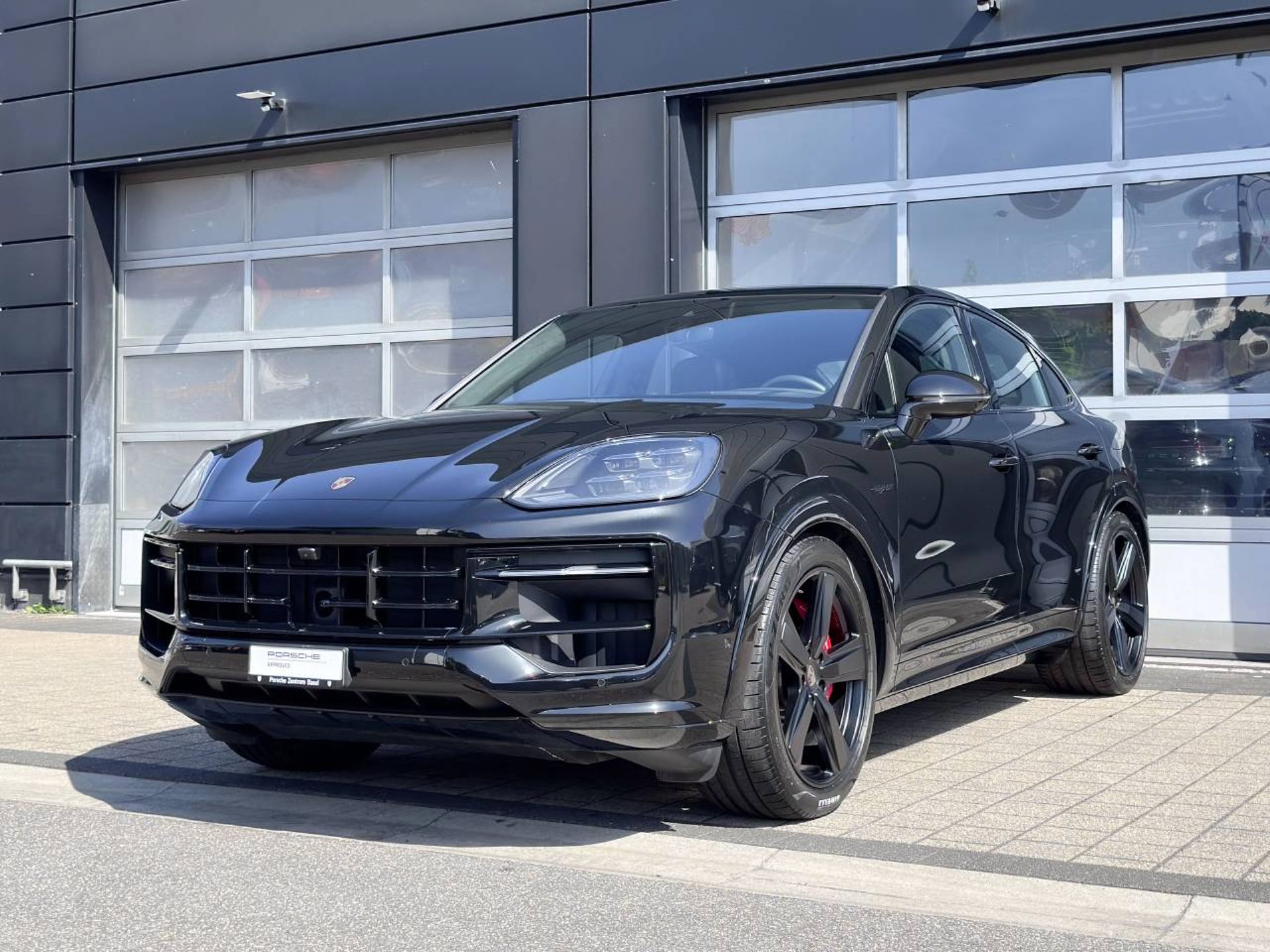 PORSCHE Cayenne S E-Hybrid Coupé-image-8