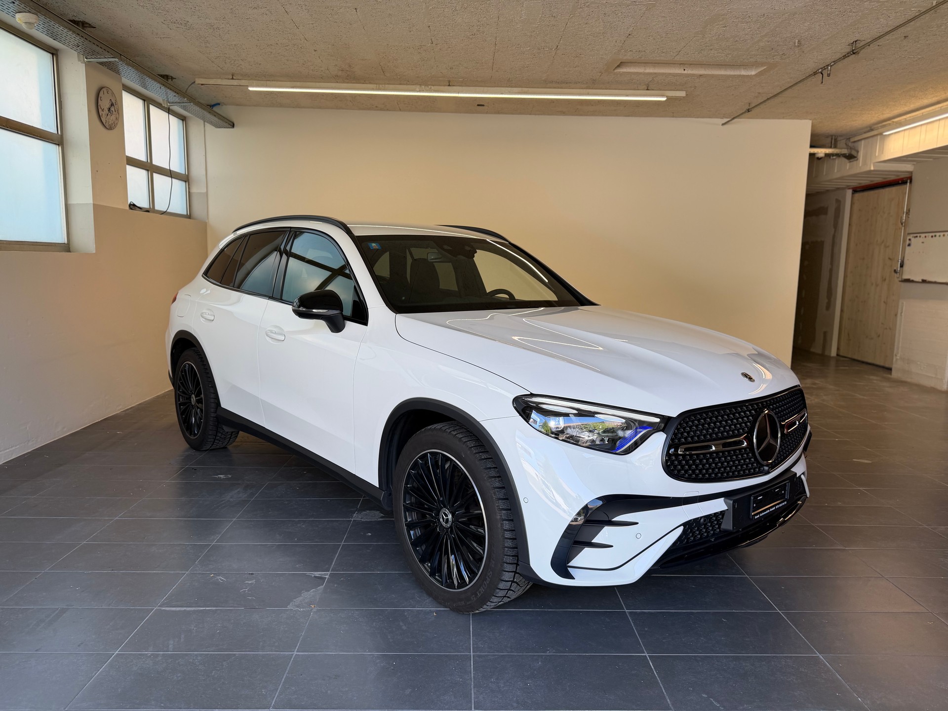MERCEDES-BENZ Glc 220d AMG Line Plus 4Matic 9G-Tronic-image-1