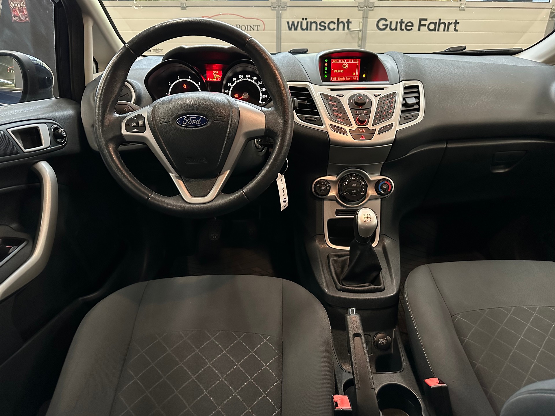 FORD Fiesta 1.25 16V Ambiente-image-9