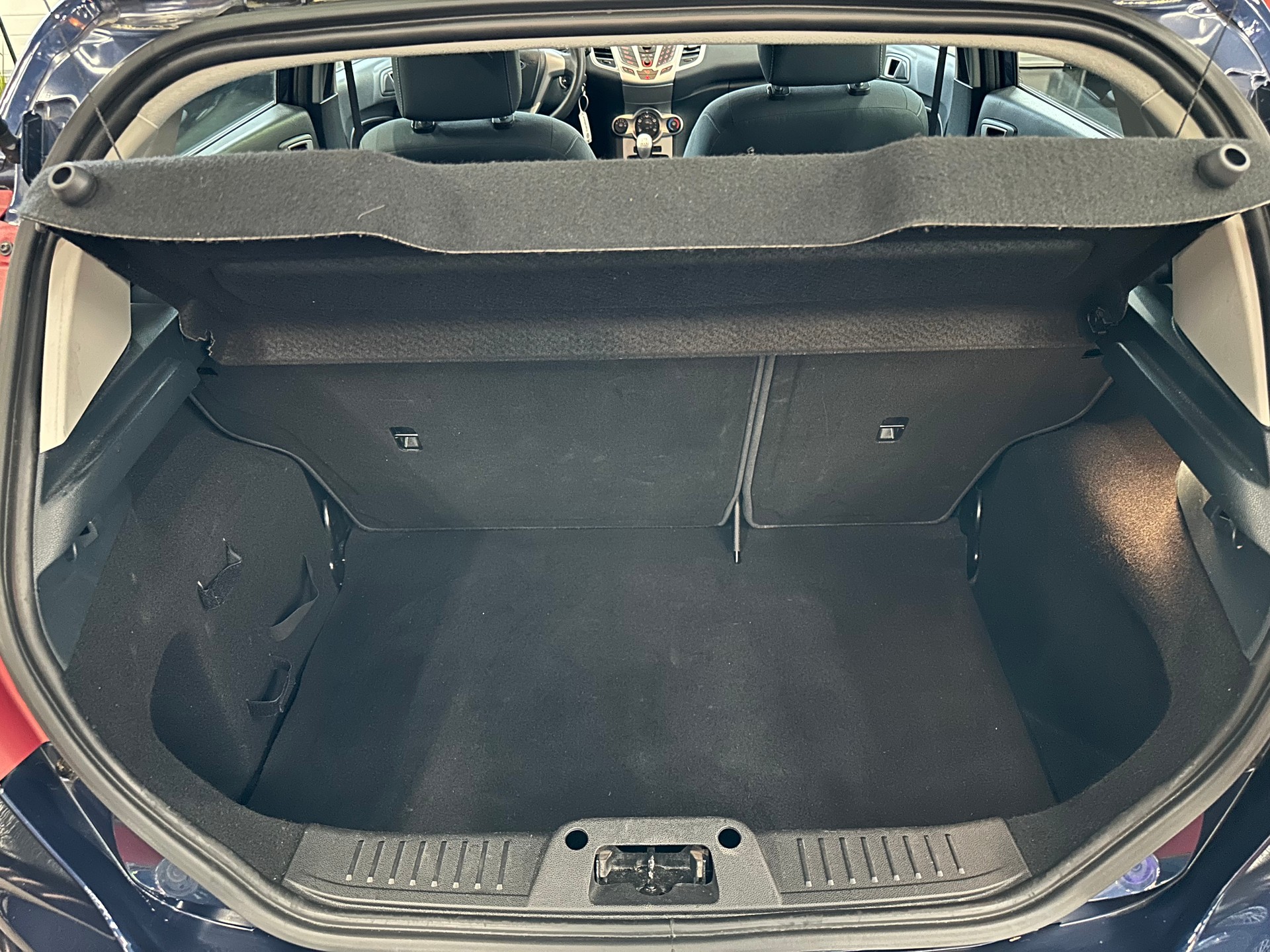 FORD Fiesta 1.25 16V Ambiente-image-19