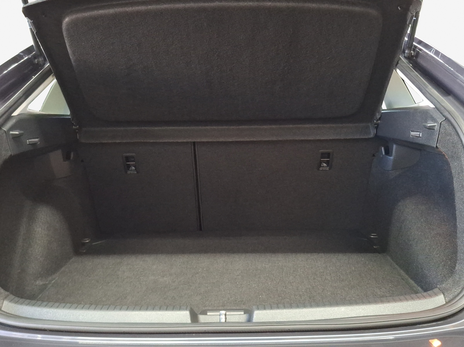 VW Taigo 1.0 TSI Life DSG-image-12