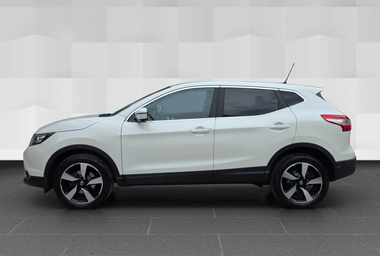 NISSAN Qashqai 1.2 DIG-T Swiss Edition Xtronic CVT-image-7