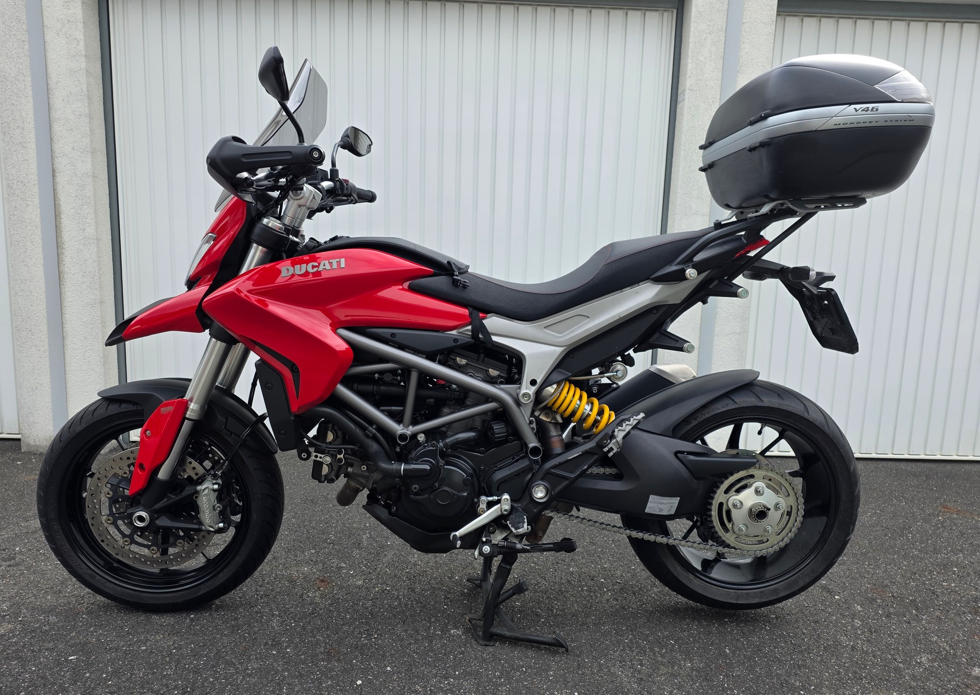 DUCATI Hyperstrada 821-image-1