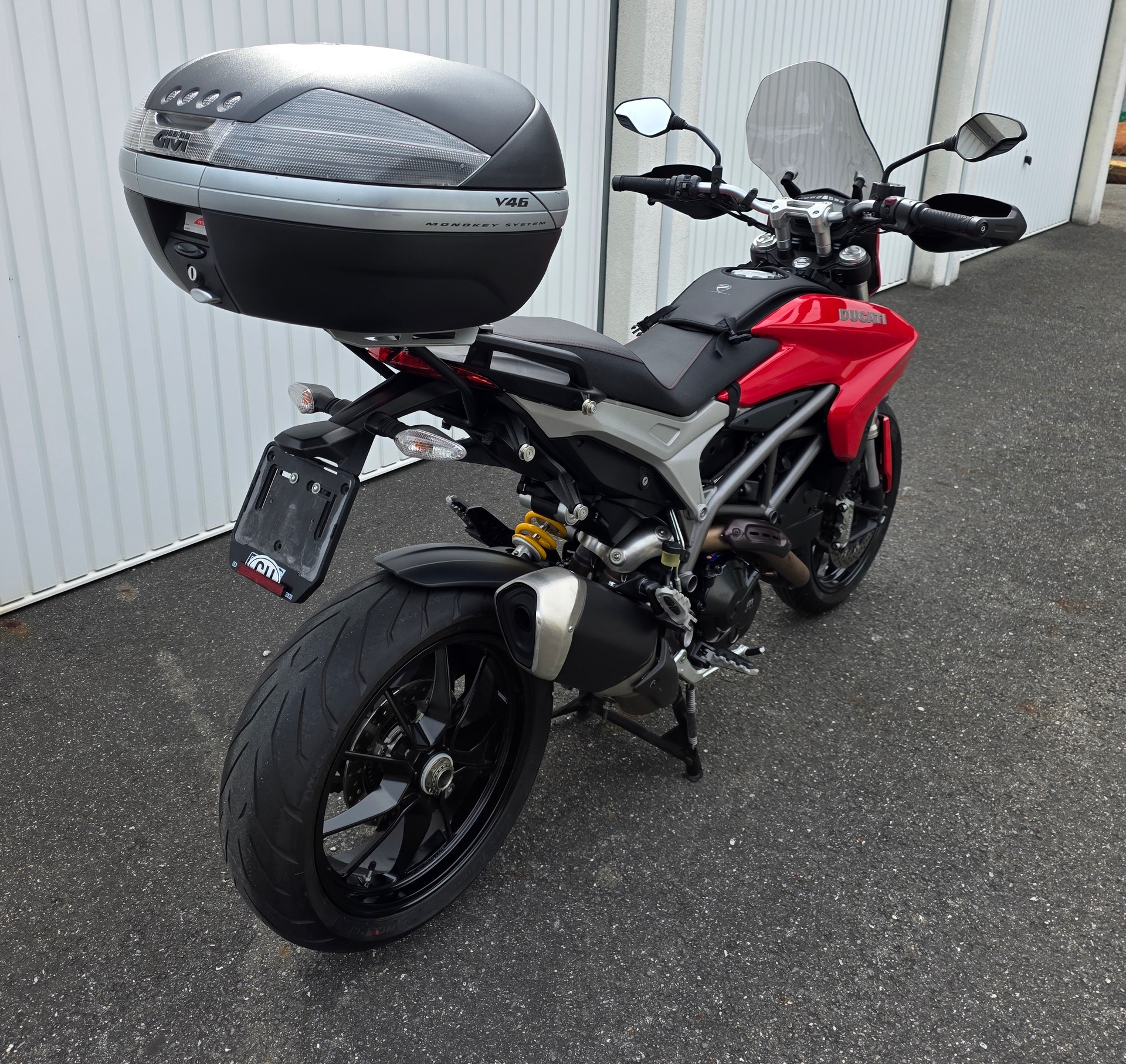 DUCATI Hyperstrada 821-image-6