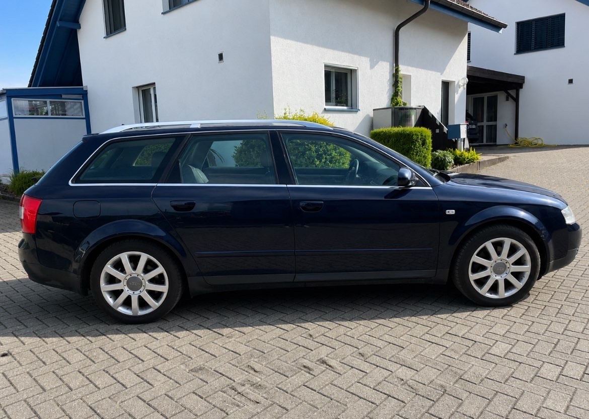 AUDI Avant 3.0-image-1
