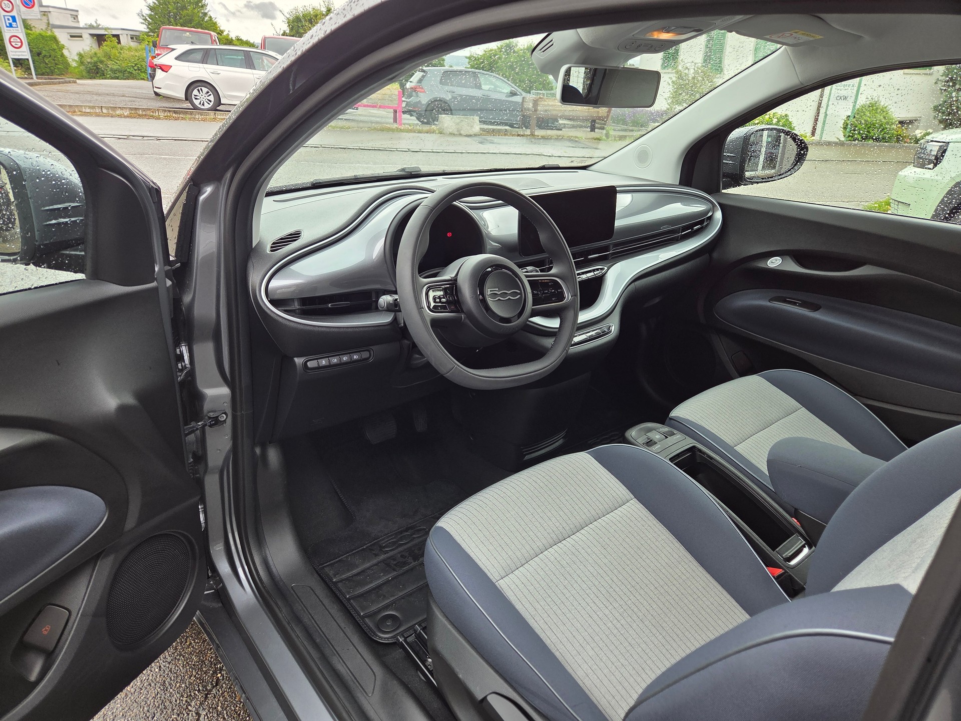 FIAT 500 3+1 electric 87 kW Icon-image-6