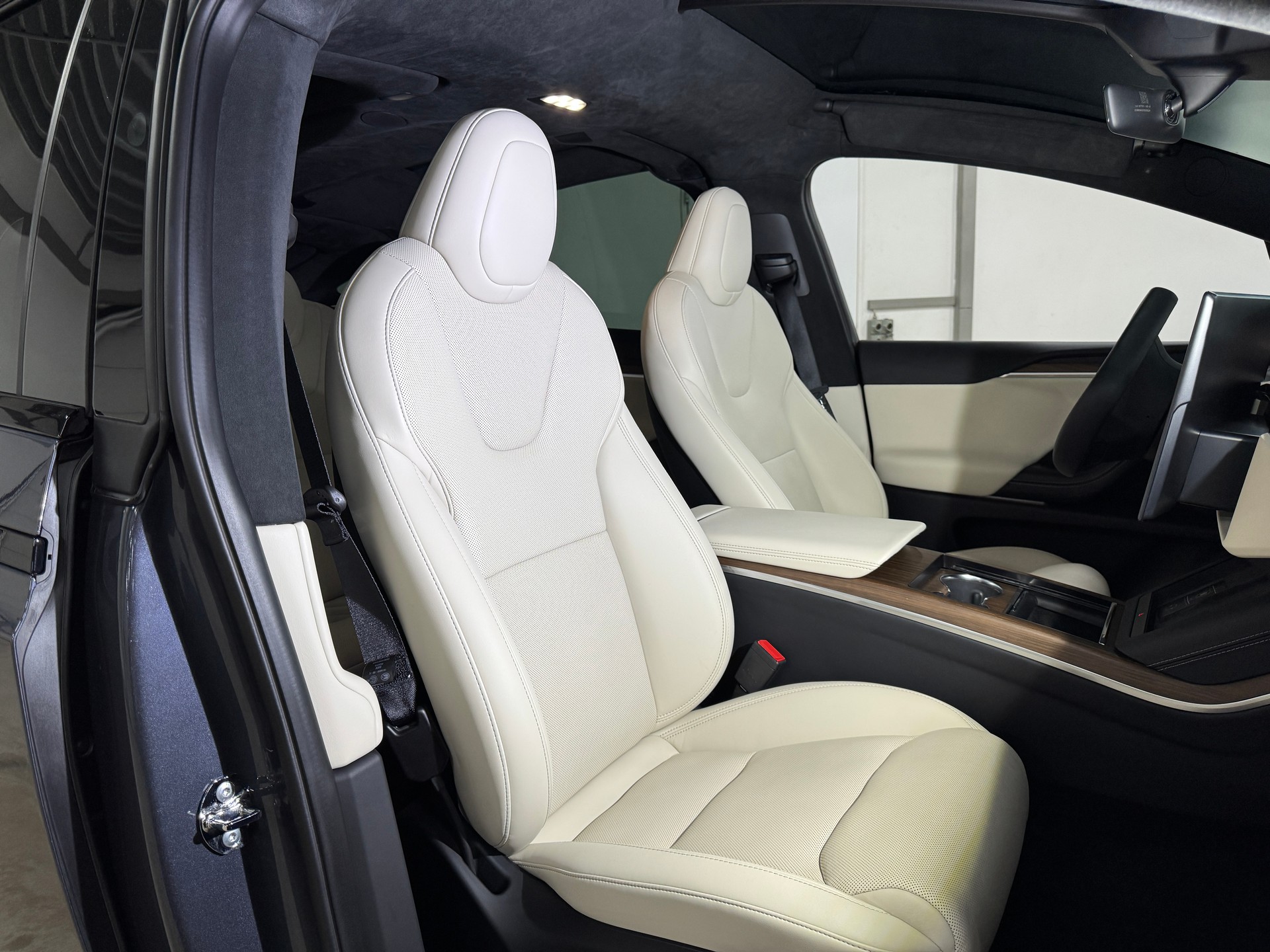 TESLA Model X 100kWh Palladium 685 PS Long Range / Autopilot 4.0 inkl. EAP-image-6