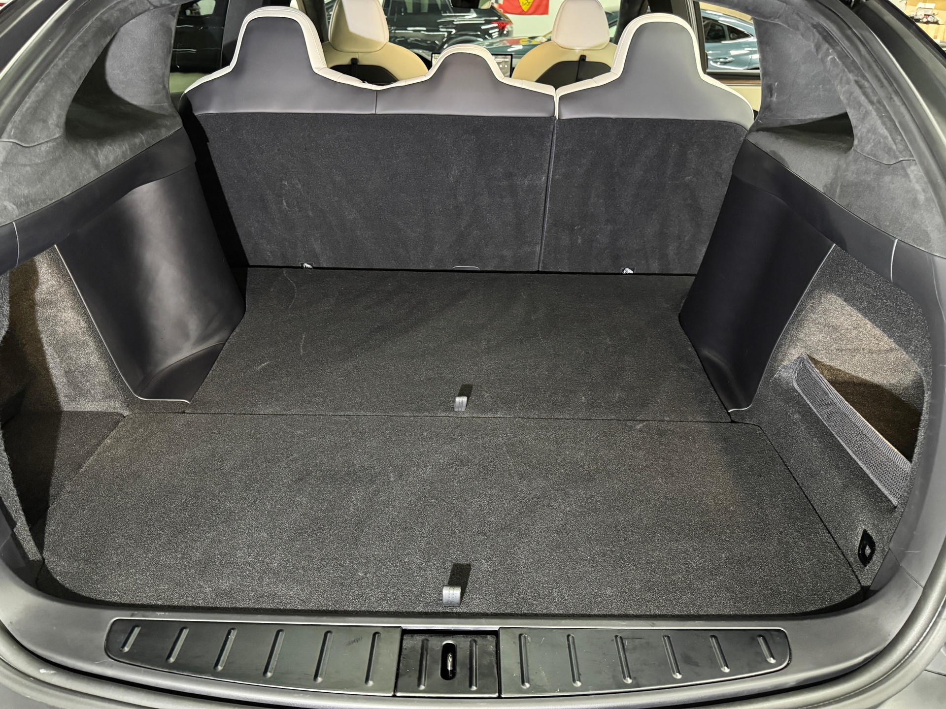 TESLA Model X 100kWh Palladium 685 PS Long Range / Autopilot 4.0 inkl. EAP-image-10