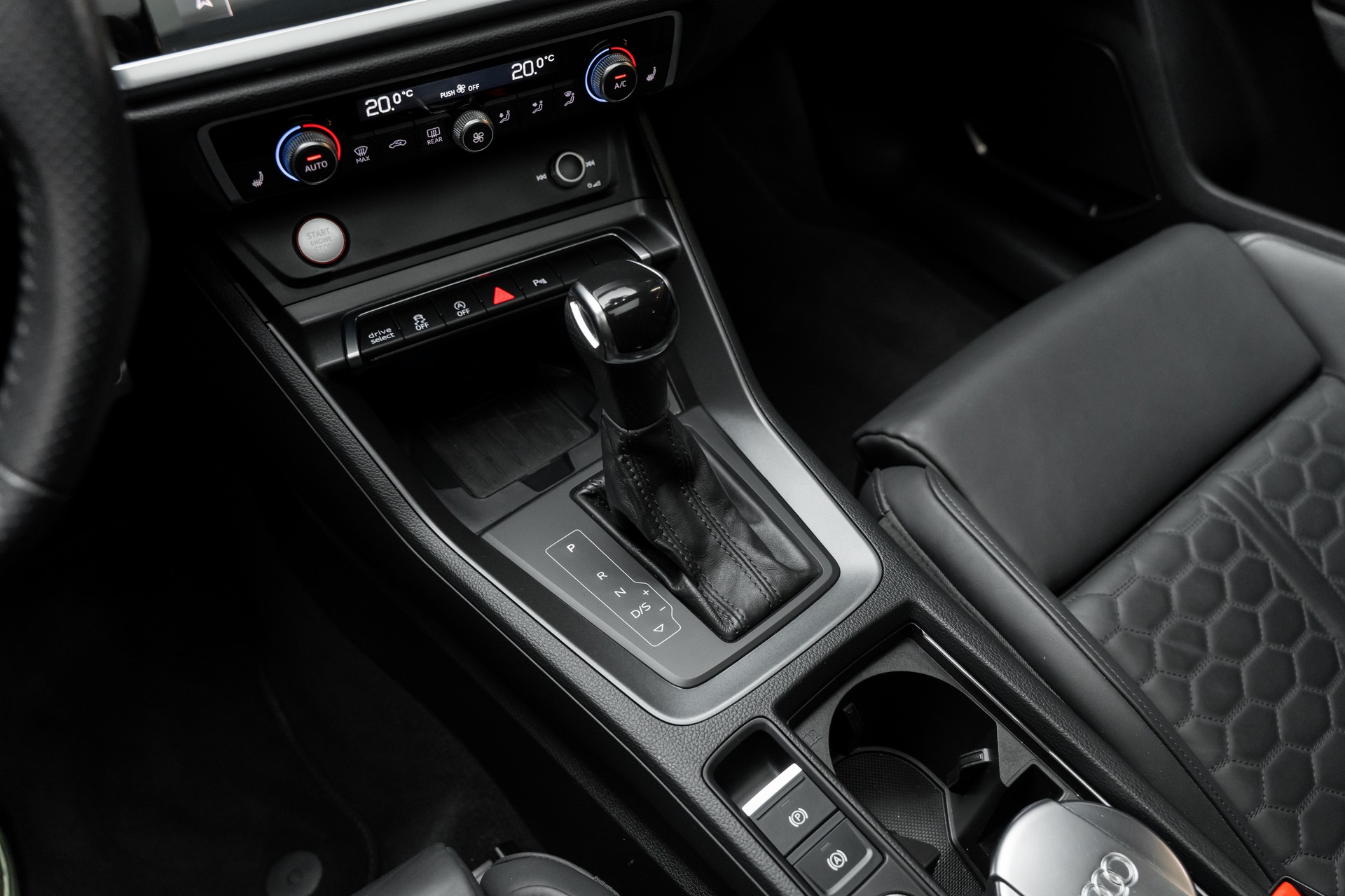 AUDI RS Q3 Sportback quattro S tronic-image-14