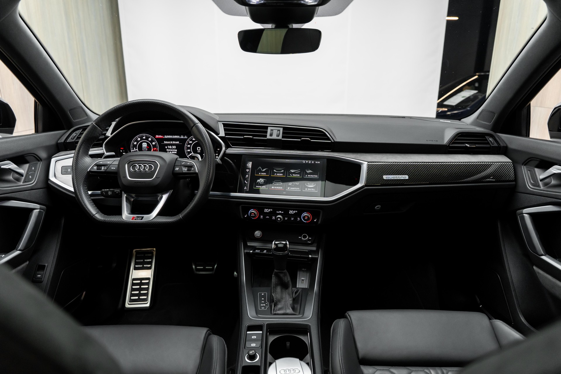 AUDI RS Q3 Sportback quattro S tronic-image-2