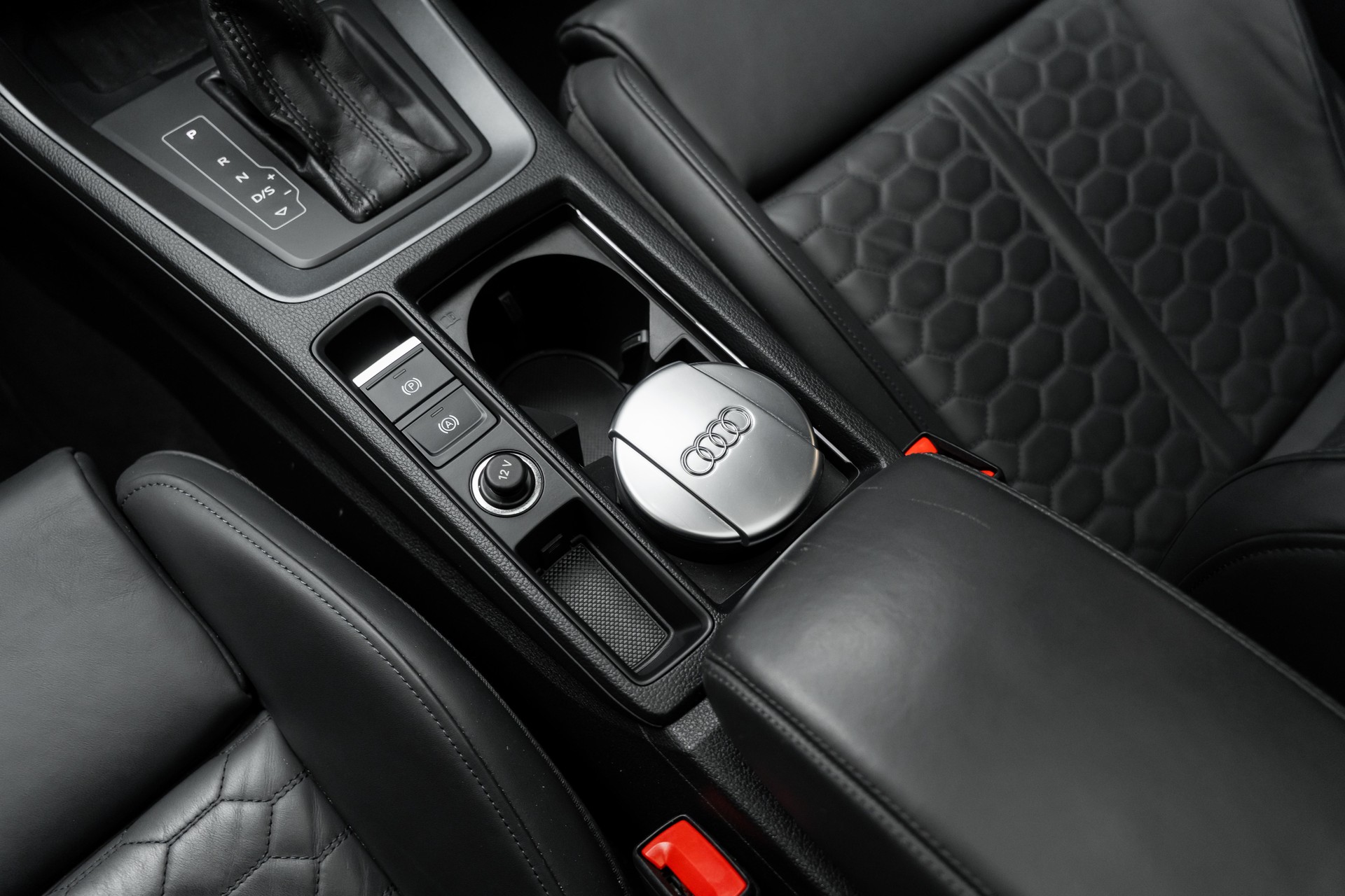 AUDI RS Q3 Sportback quattro S tronic-image-15