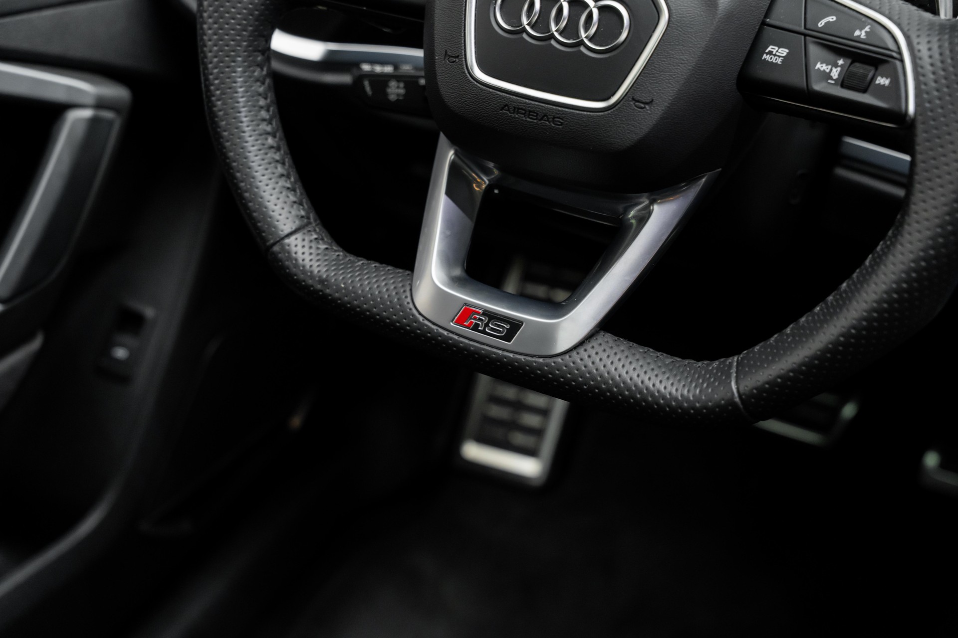 AUDI RS Q3 Sportback quattro S tronic-image-19