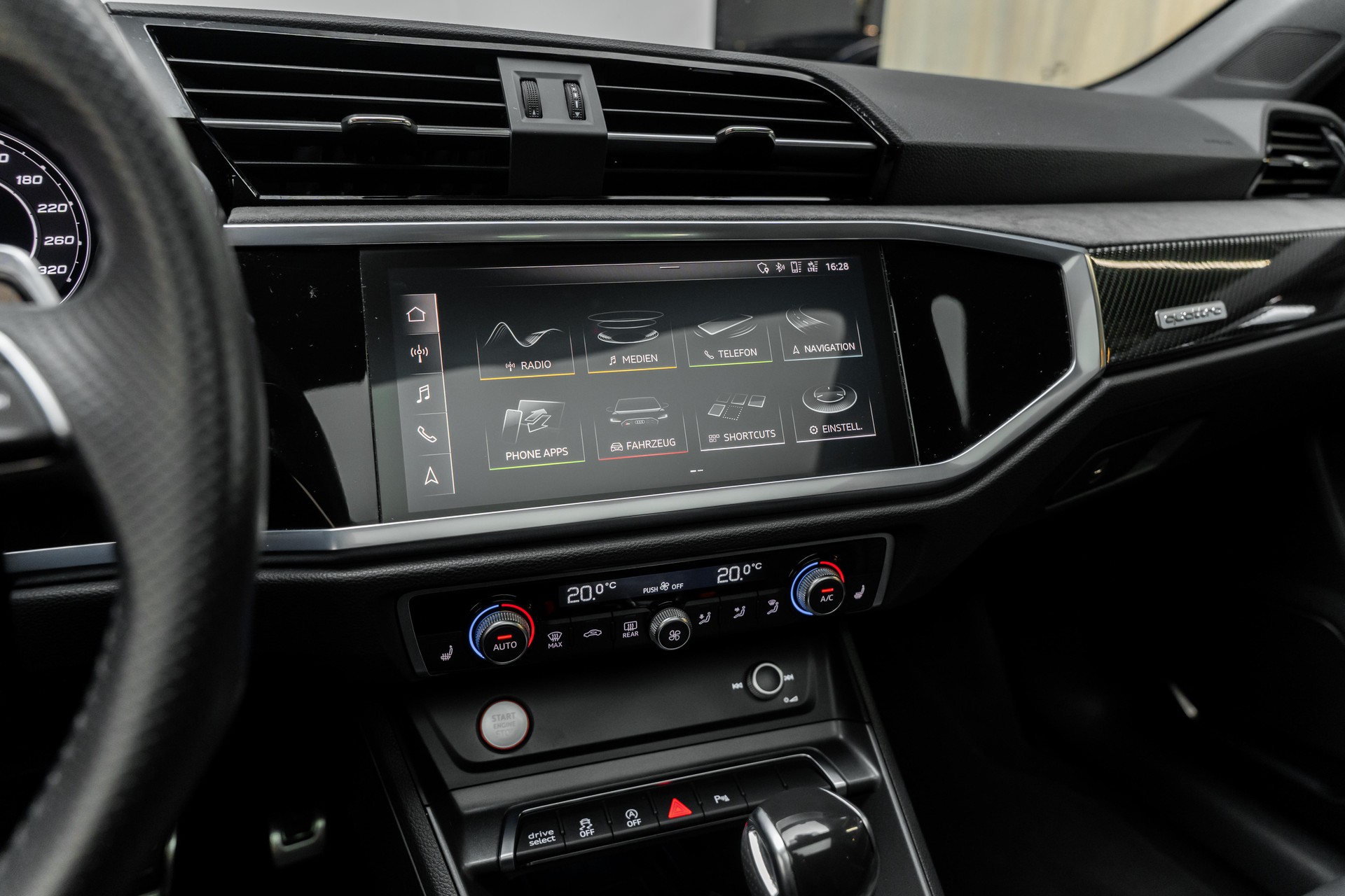 AUDI RS Q3 Sportback quattro S tronic-image-10
