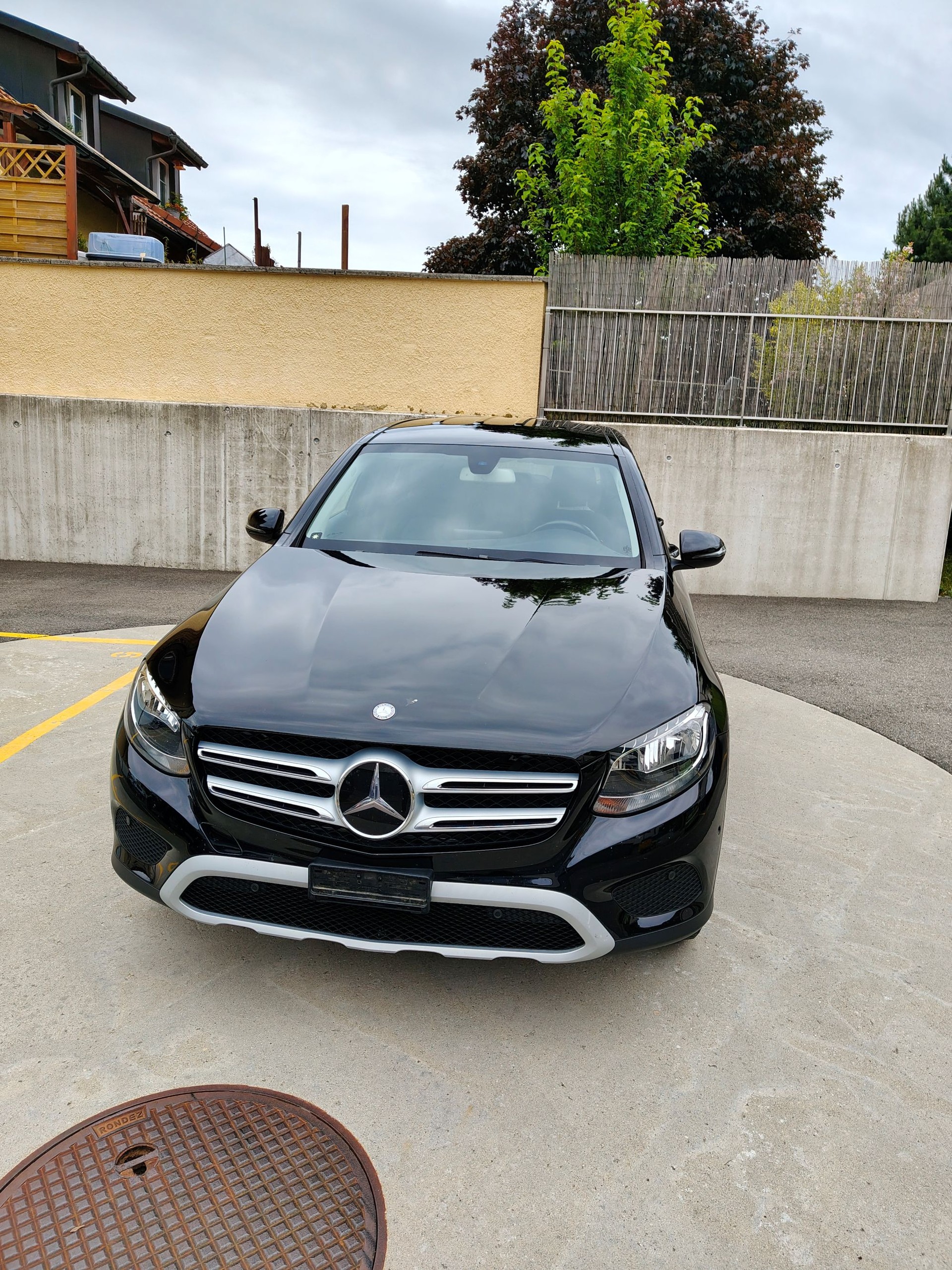 MERCEDES-BENZ GLC 250 d Exclusive 4m-image-0
